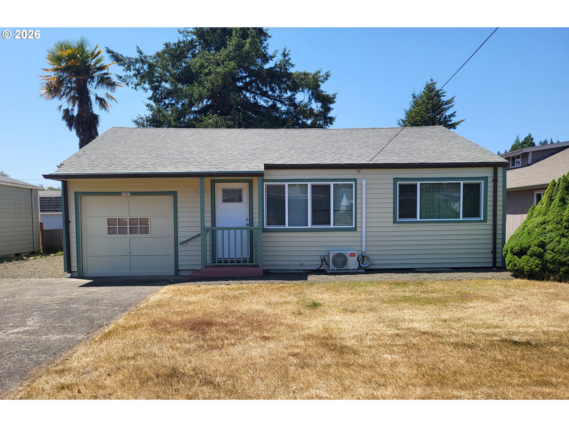 1023 N KNOTT ST Property Photo 1