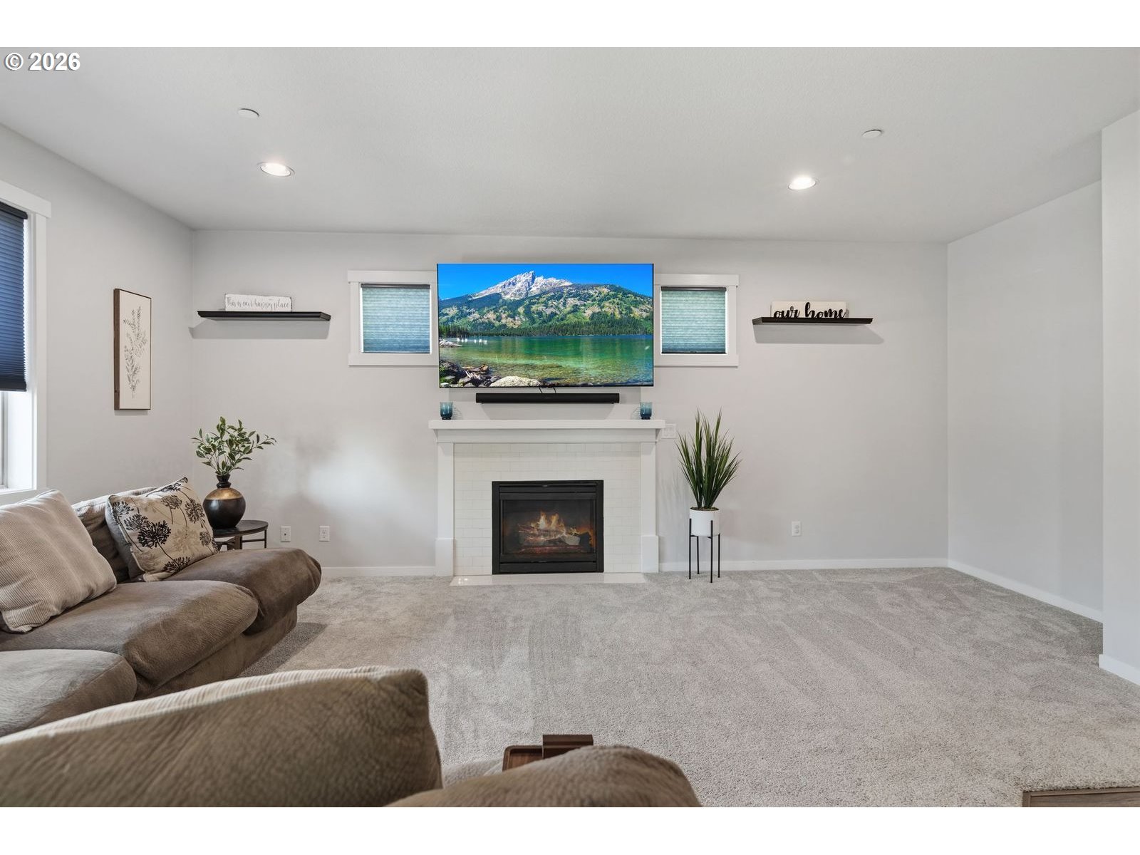 6635 Larissa Ln Property Photo 10