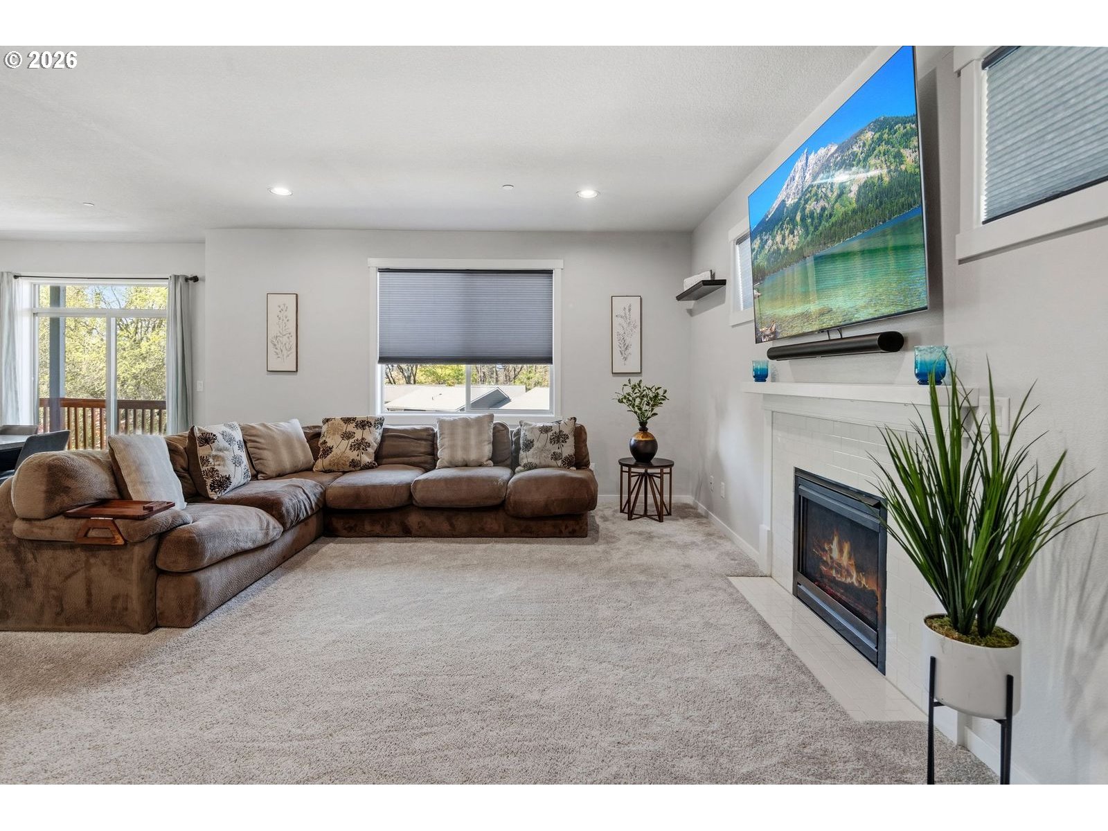 6635 Larissa Ln Property Photo 11