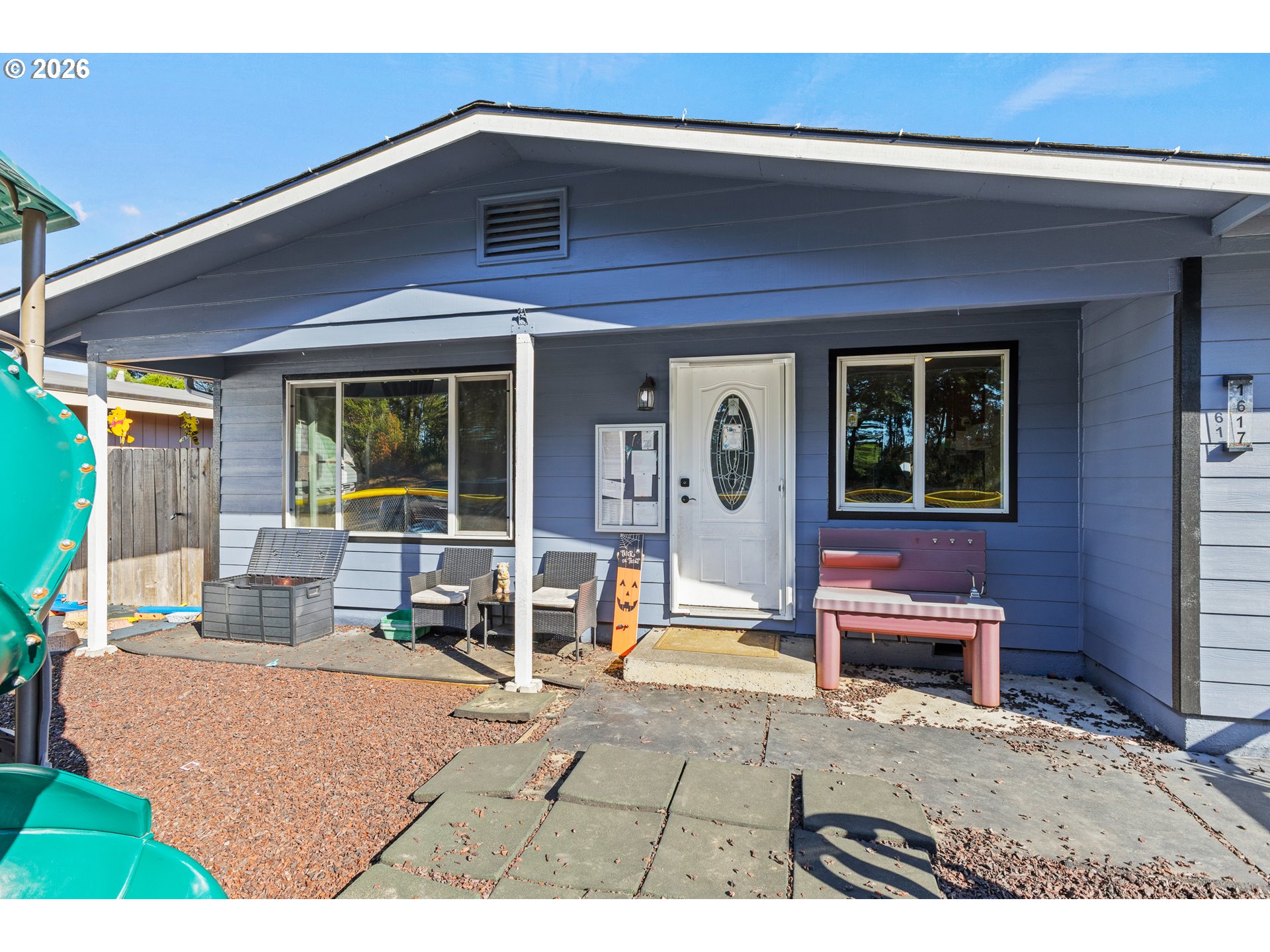 1617 Arthur St Property Photo 2