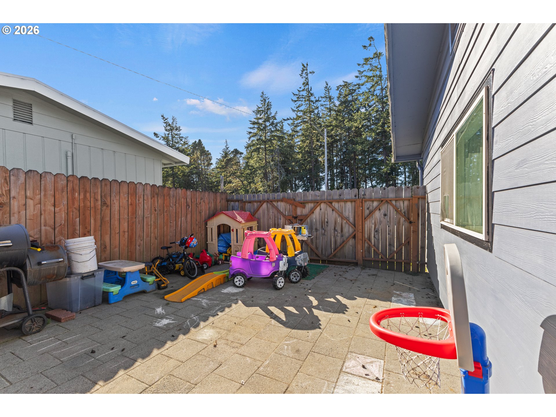 1617 Arthur St Property Photo 34