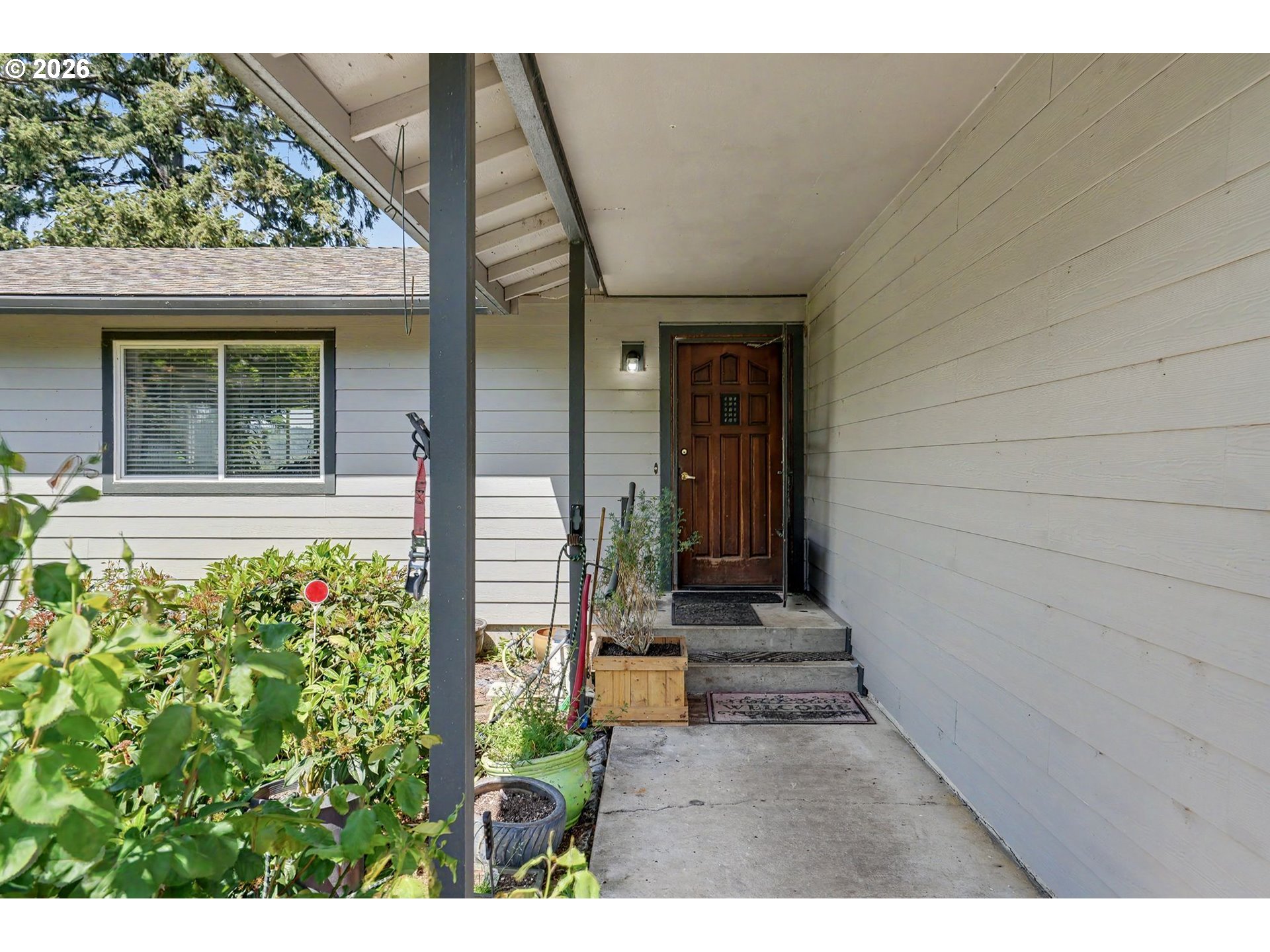 21951 S Hwy 99e Property Photo 6