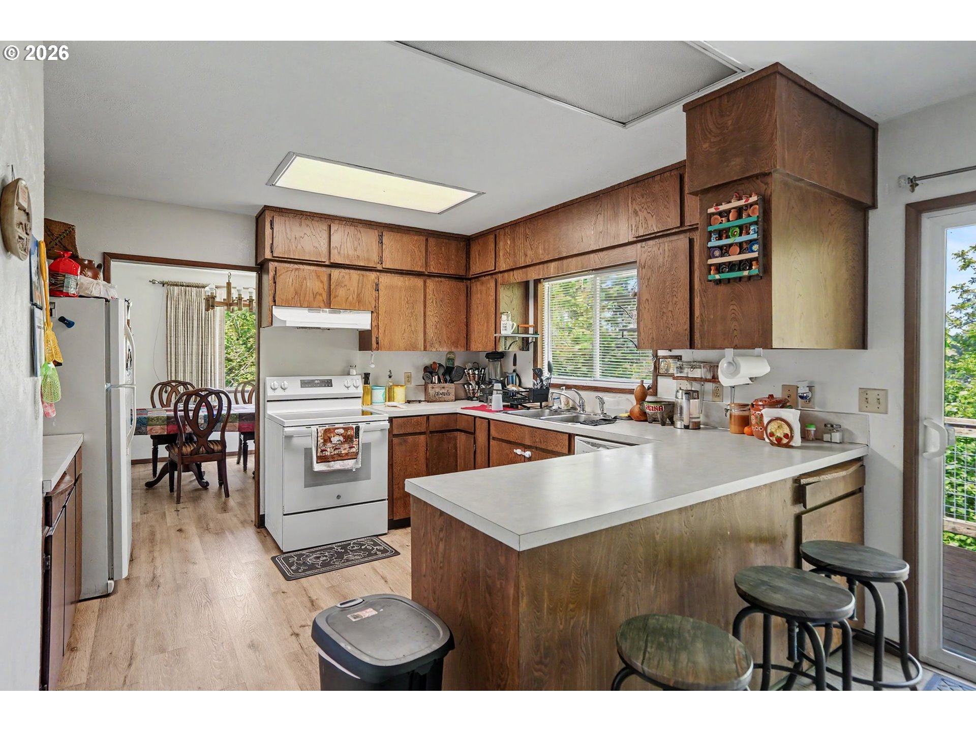21951 S Hwy 99e Property Photo 15