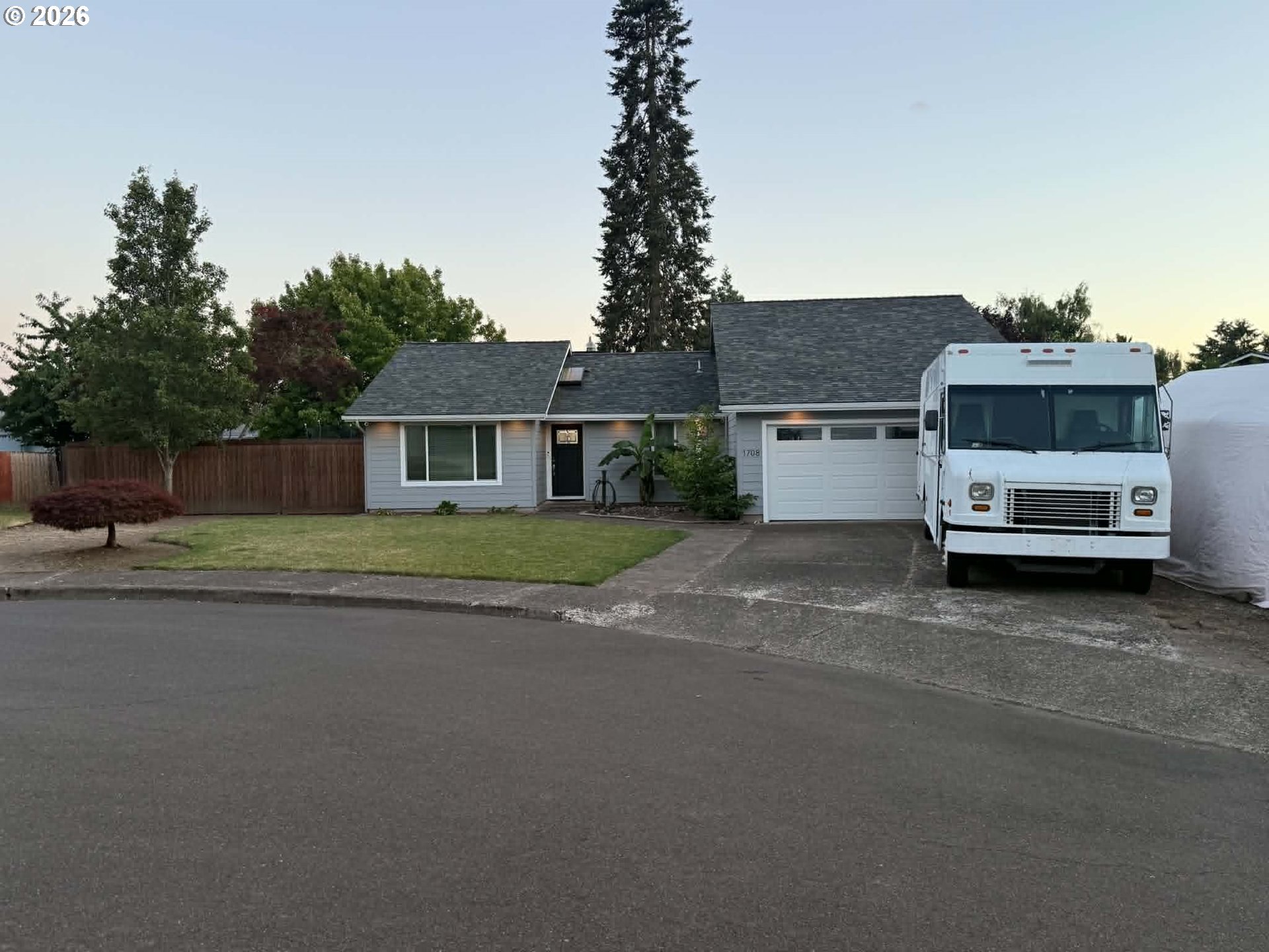 1708 Kelly St Property Photo 1