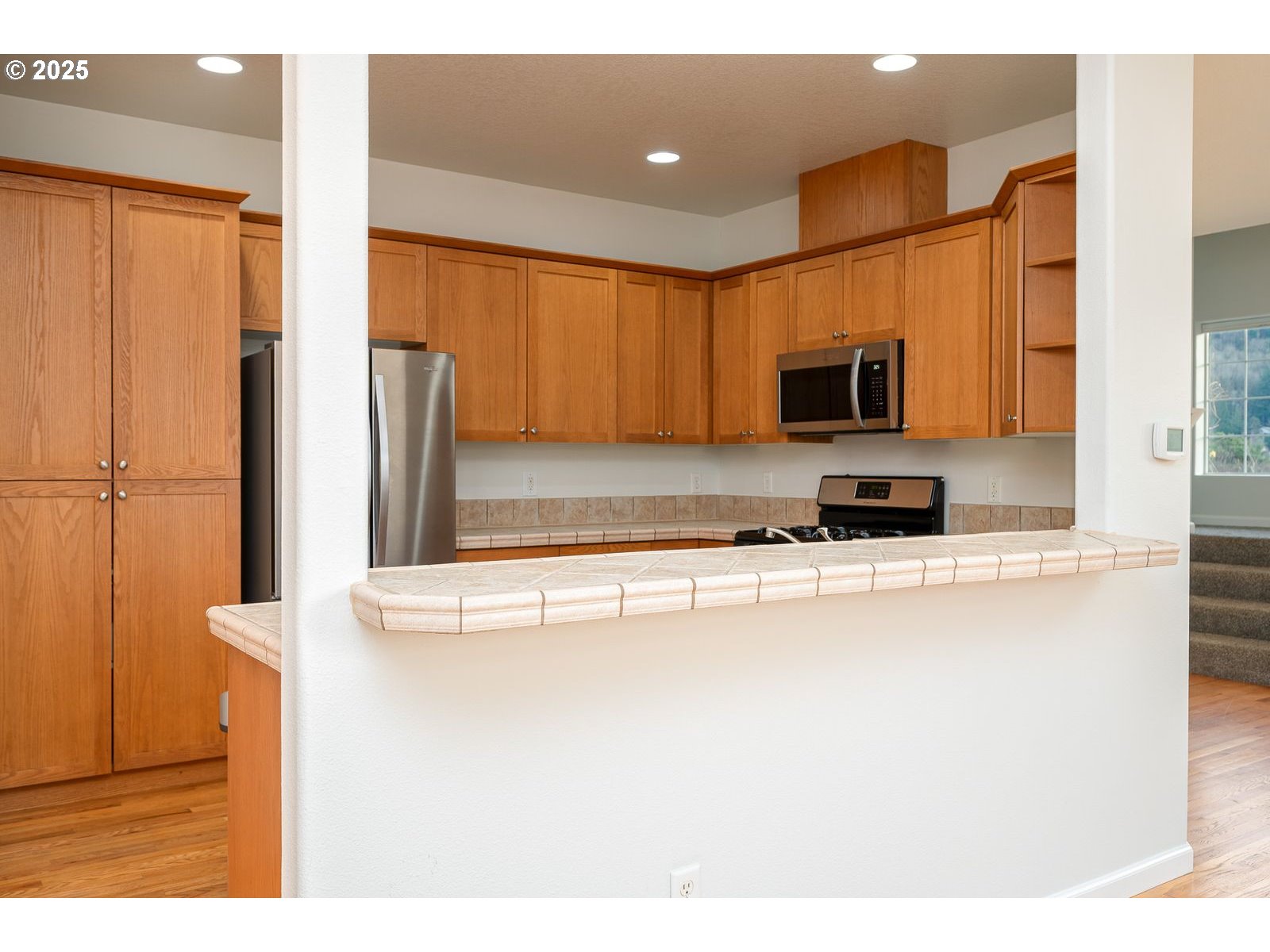 1113 W Powell Blvd Property Photo 10
