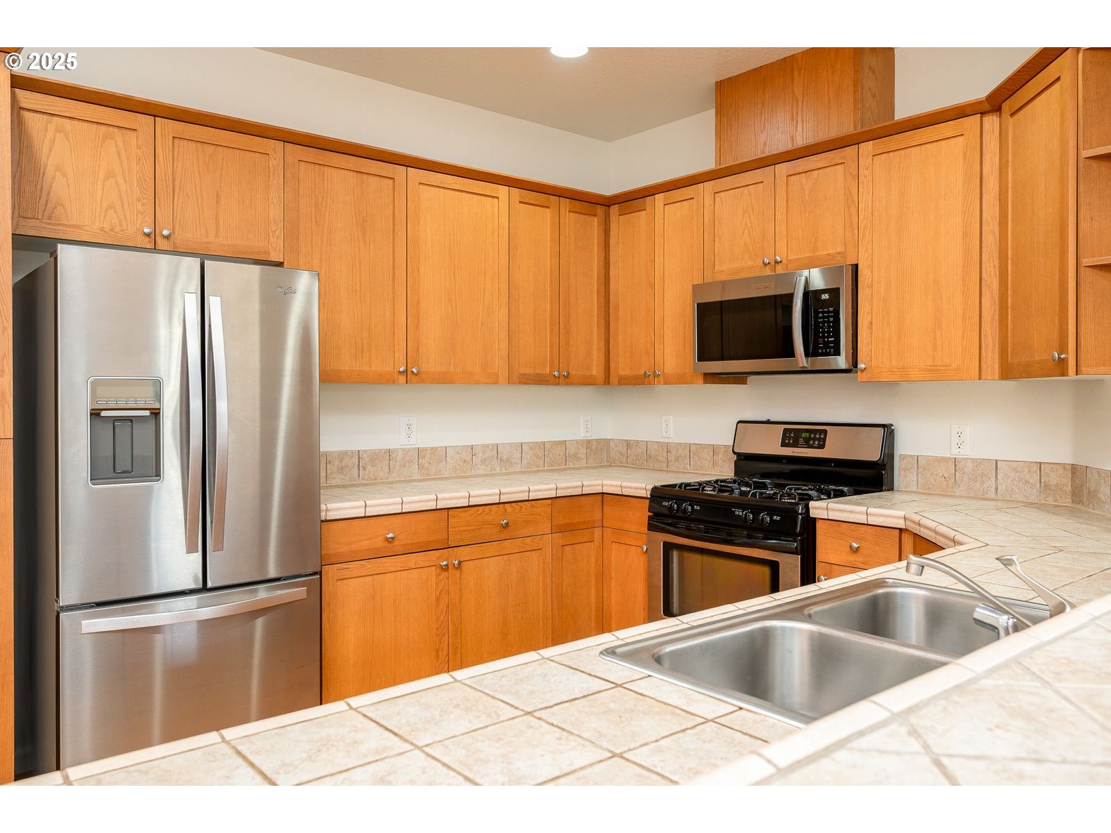 1113 W Powell Blvd Property Photo 11