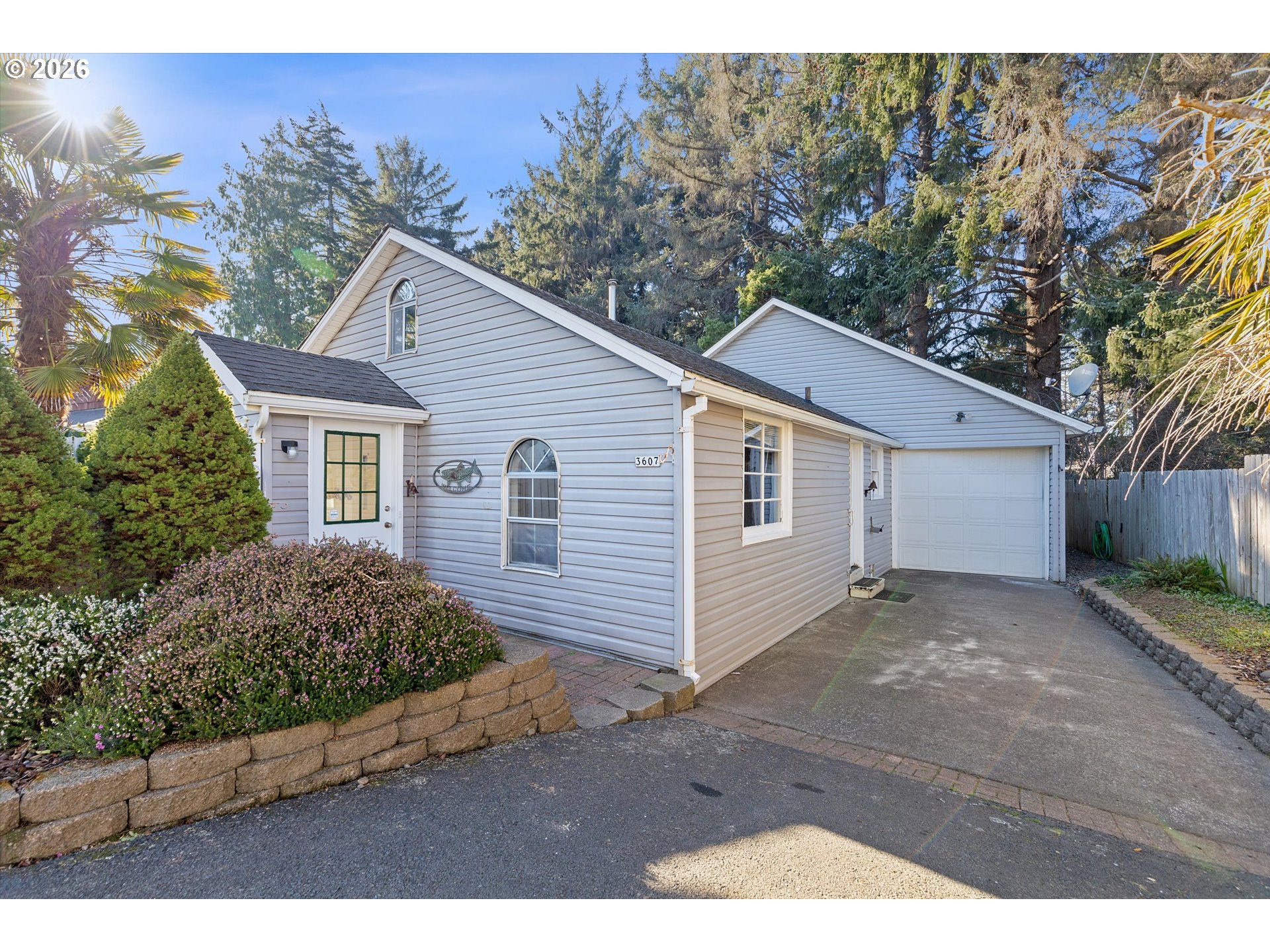 3607 Nw Port Ave Property Photo 1