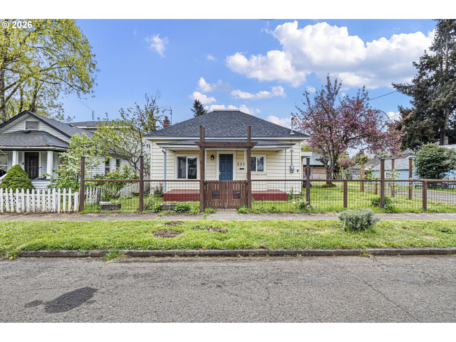 333 E Madison Ave Property Photo 1