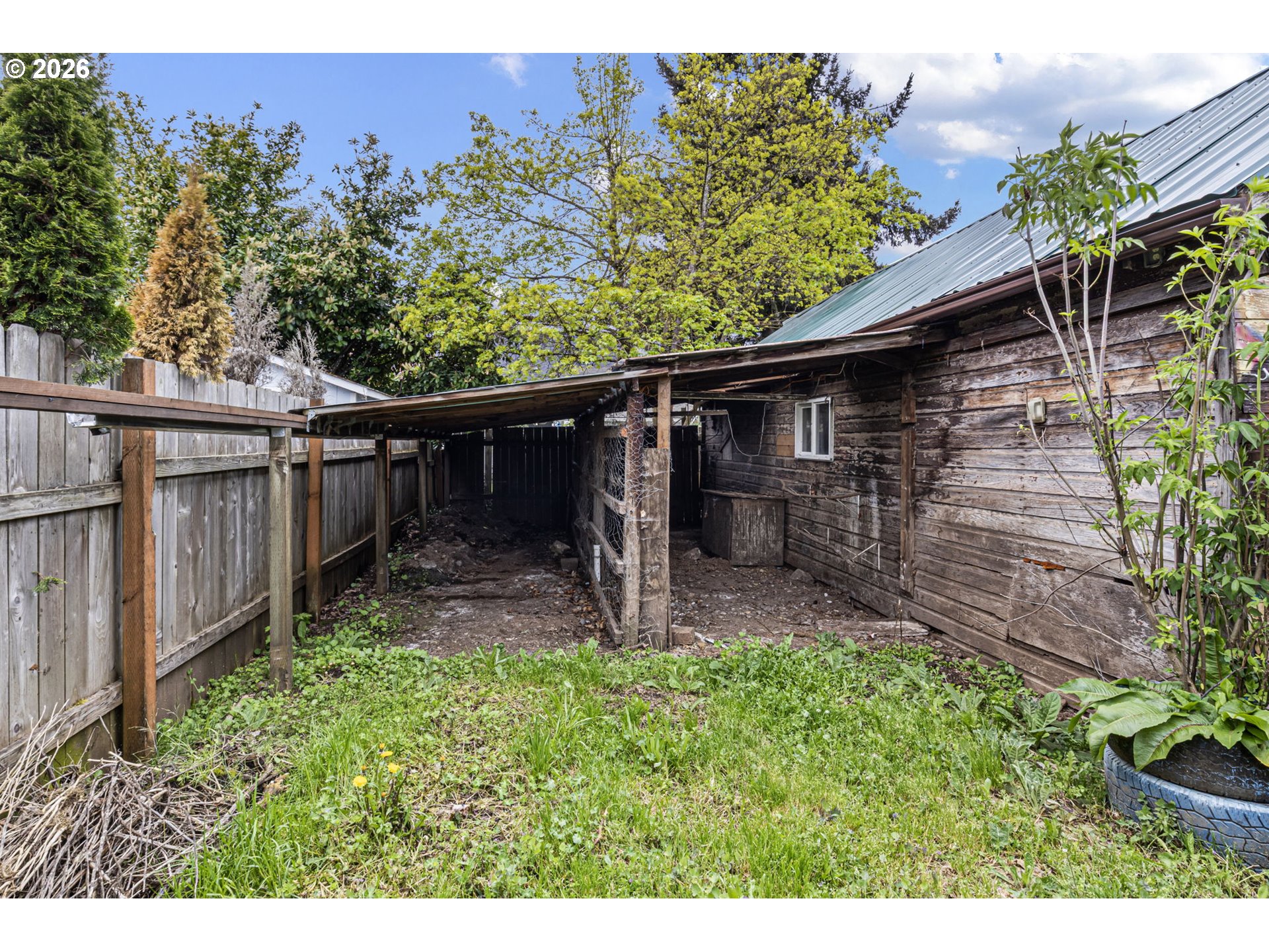 333 E Madison Ave Property Photo 43