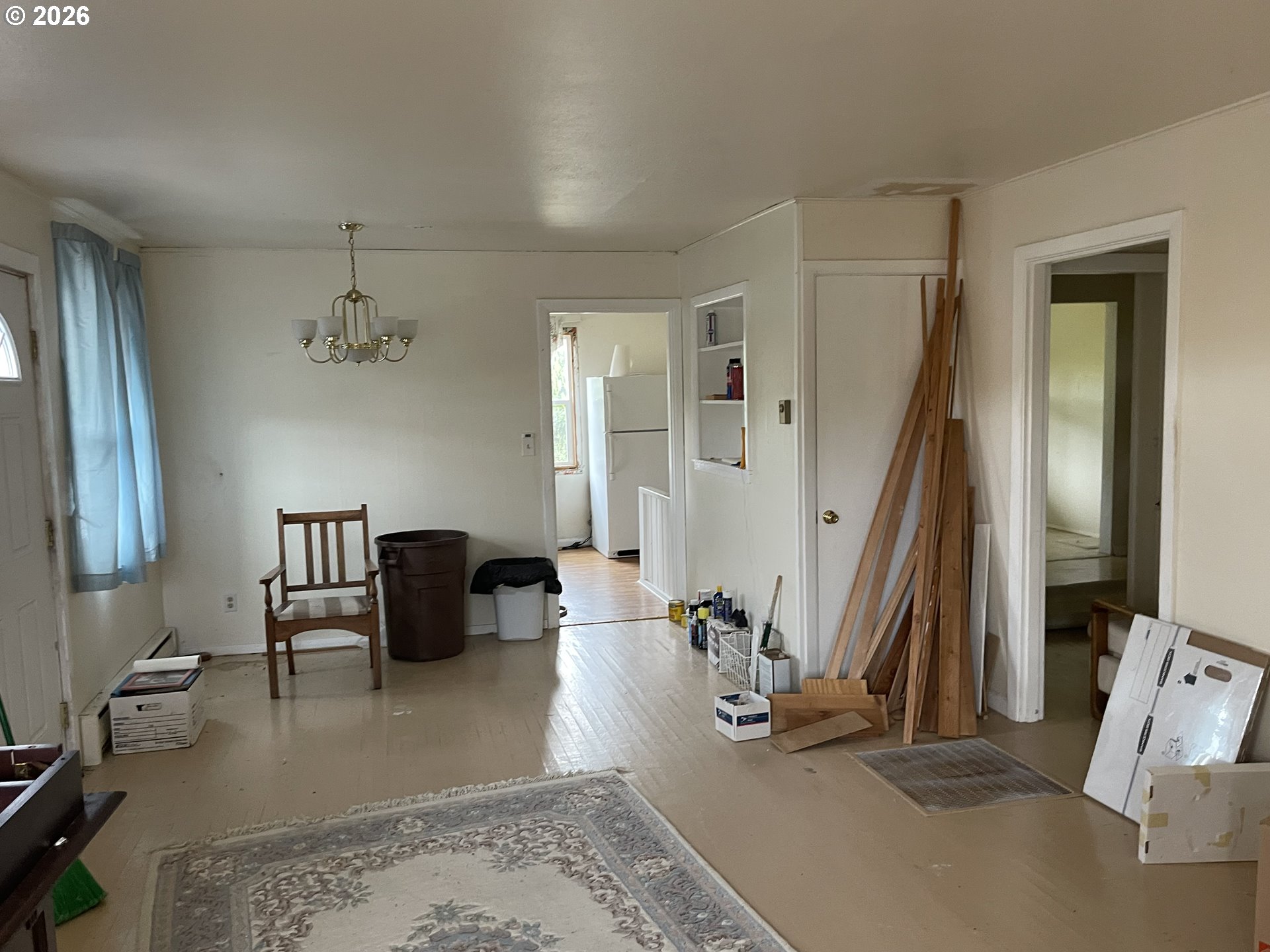 160 N Gilmore St Property Photo 3
