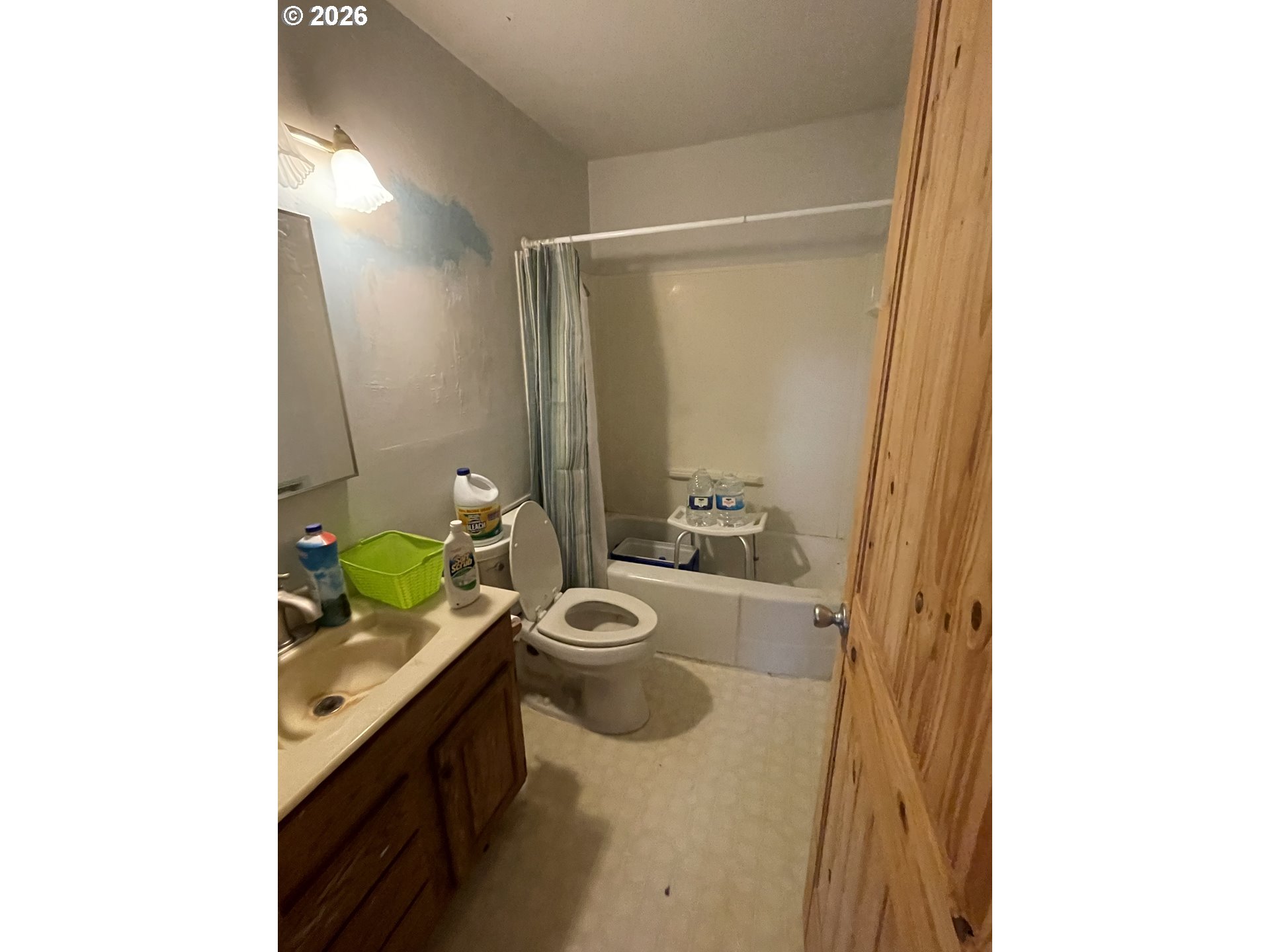 160 N Gilmore St Property Photo 5