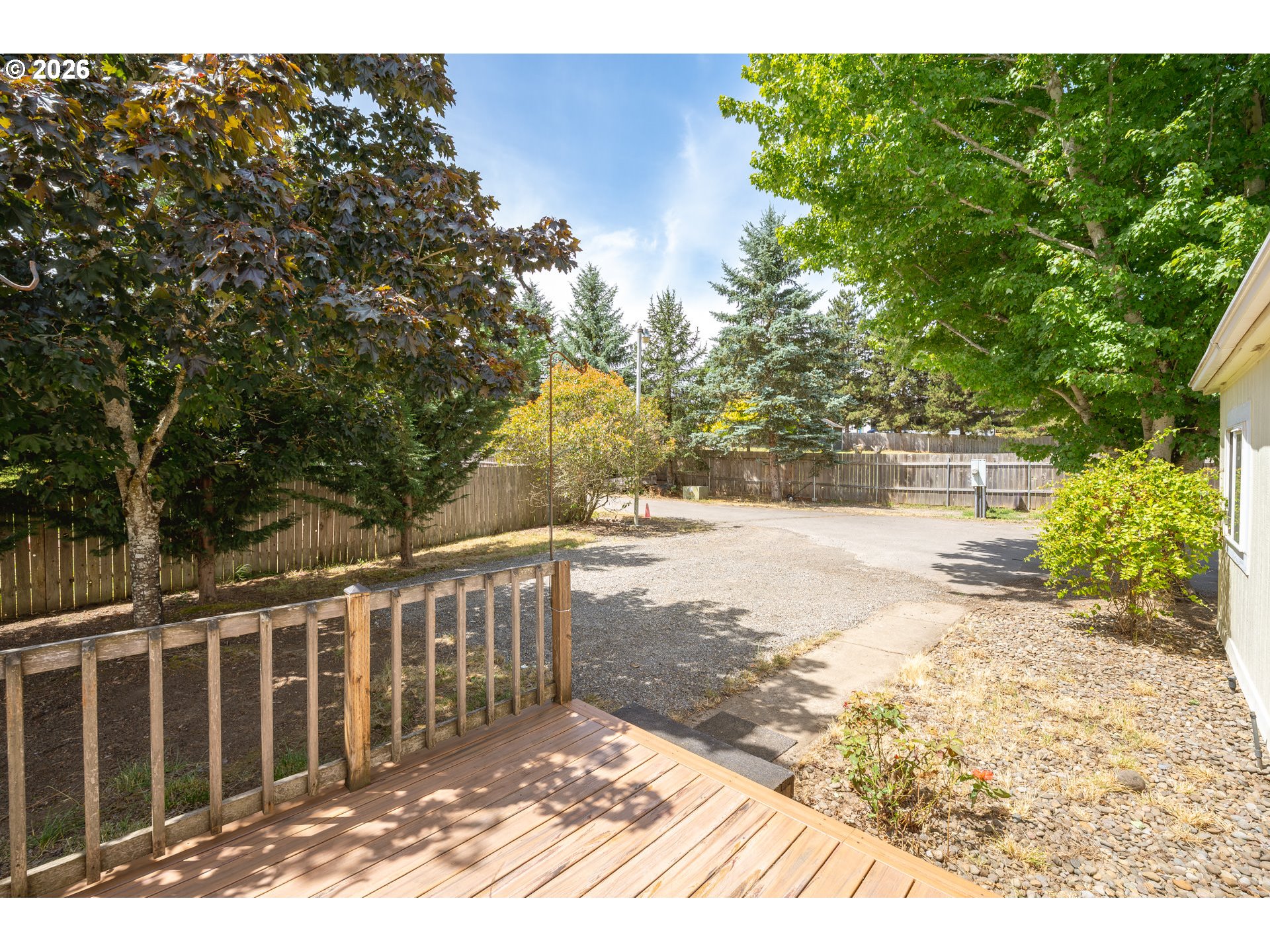 2225 Rogers Ln Property Photo 6