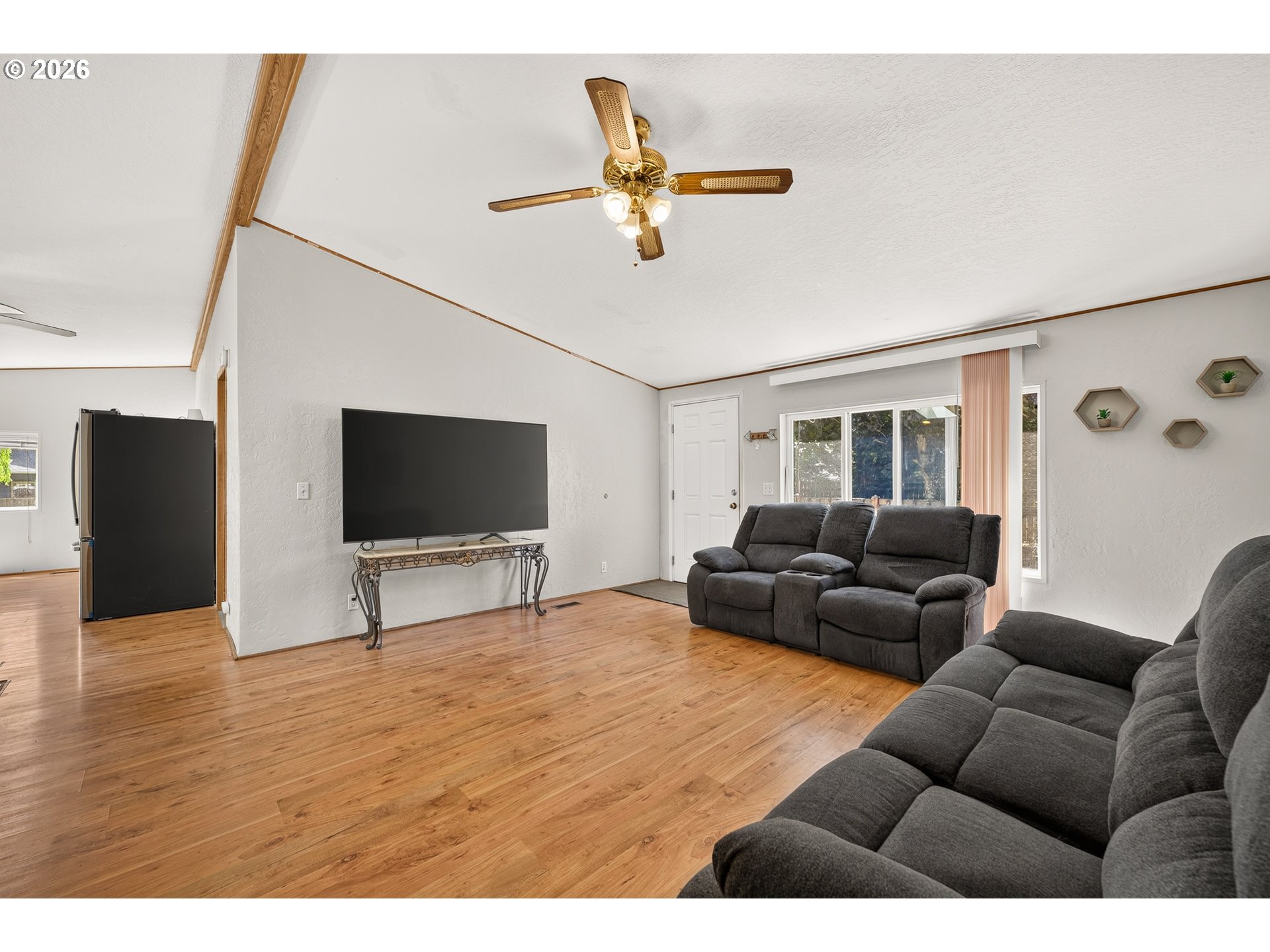 2225 Rogers Ln Property Photo 9