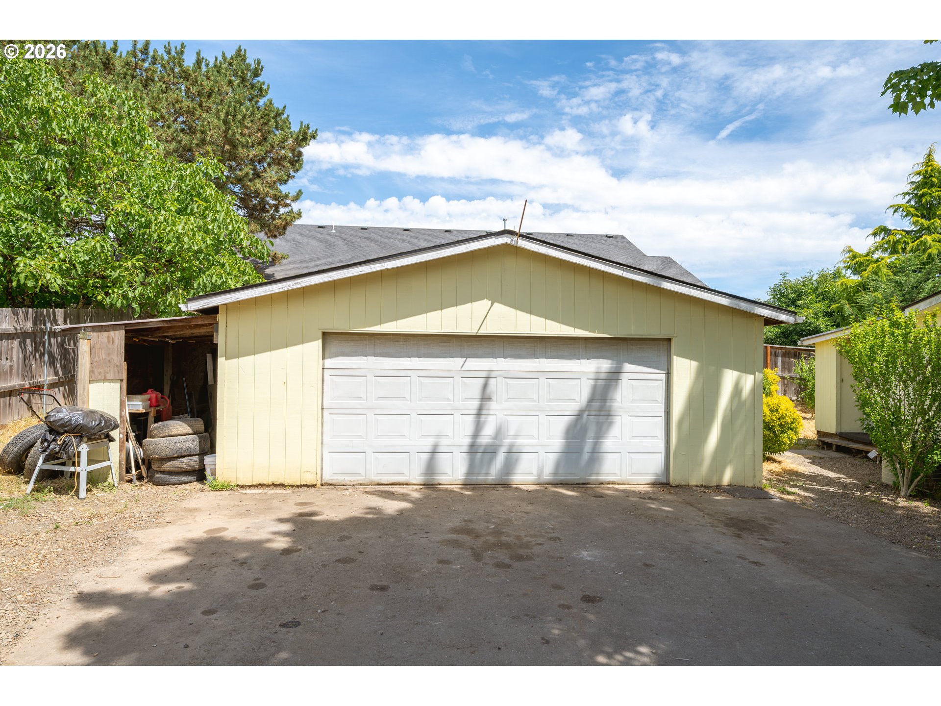 2225 Rogers Ln Property Photo 39