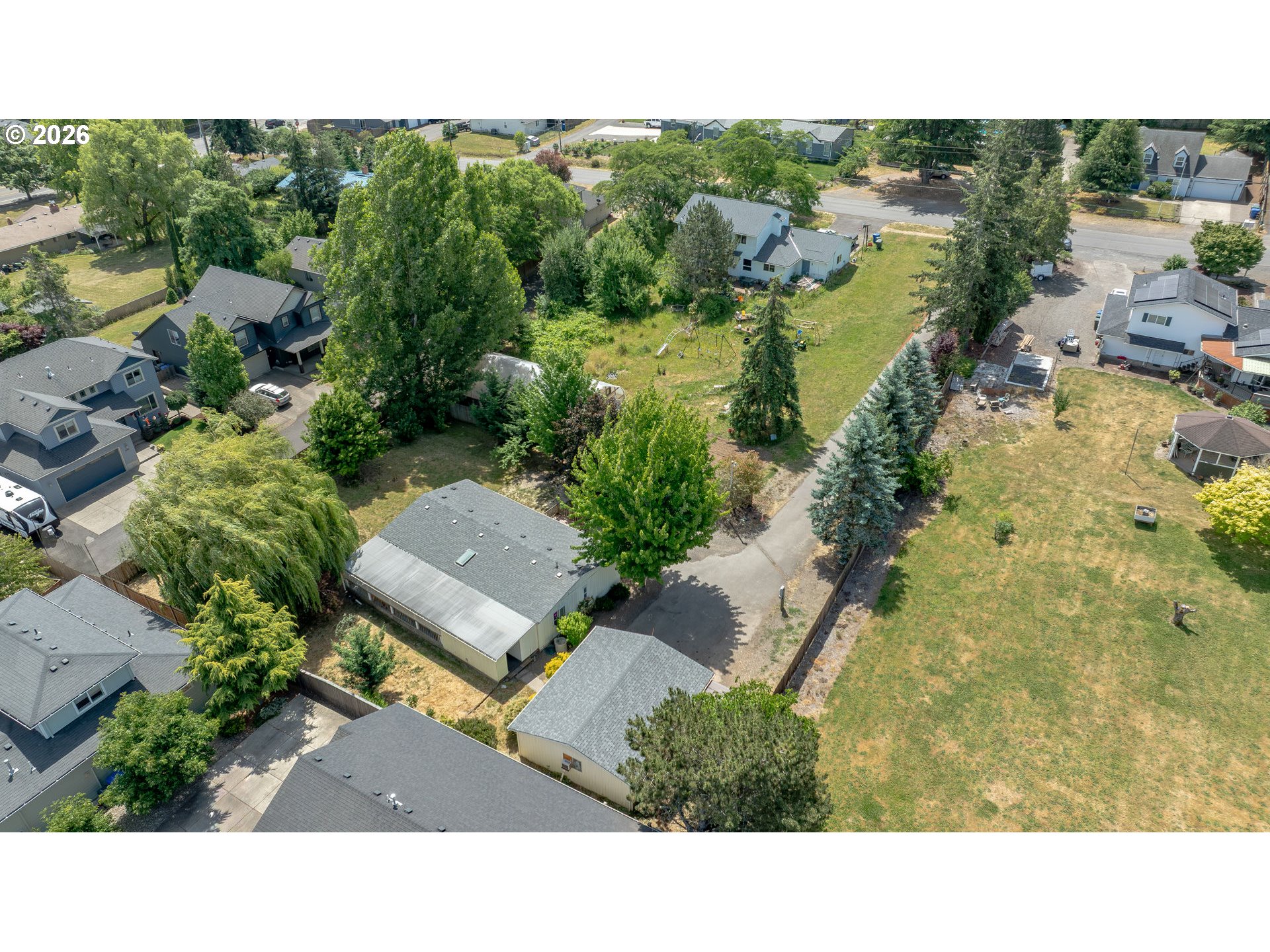 2225 Rogers Ln Property Photo 43