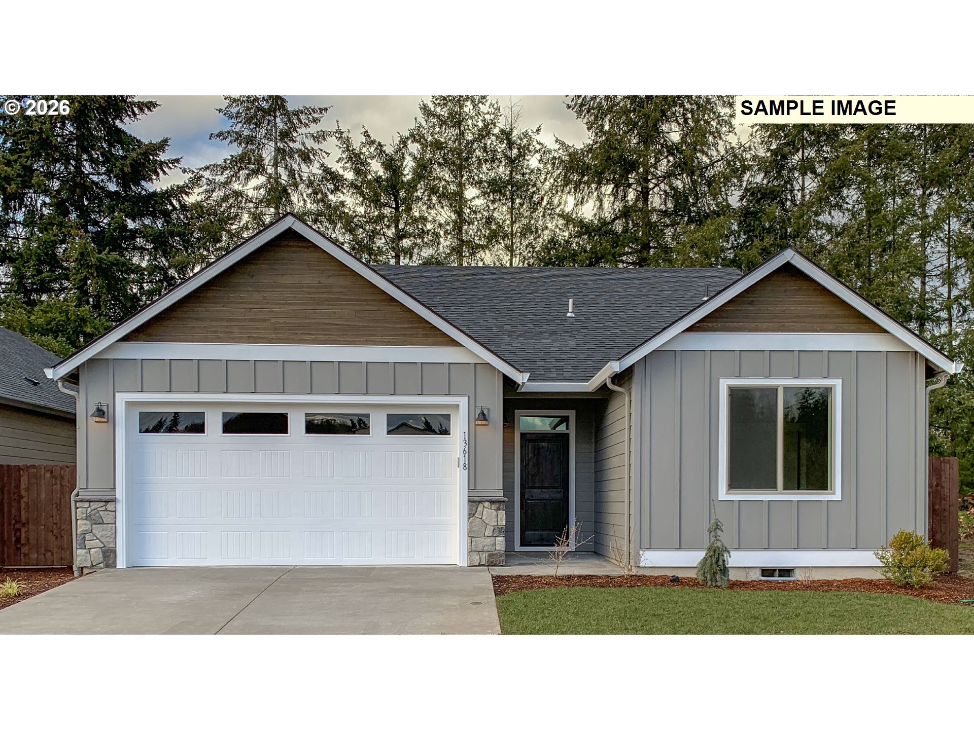 2214 E Dalmatian Dr Property Photo 1