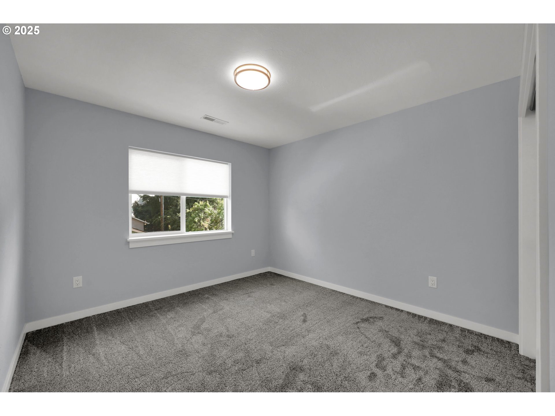2132 Willona Dr Property Photo 32