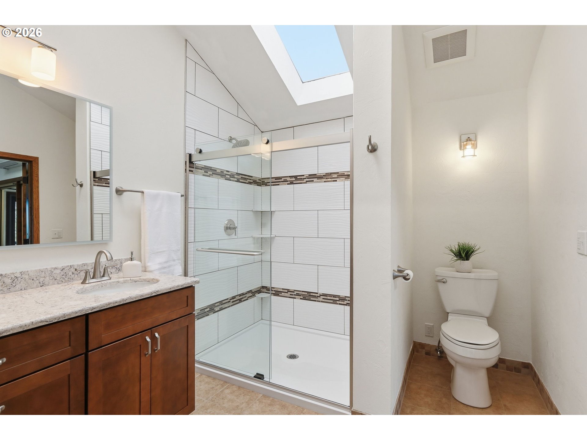 2804 Arline Way Property Photo 22