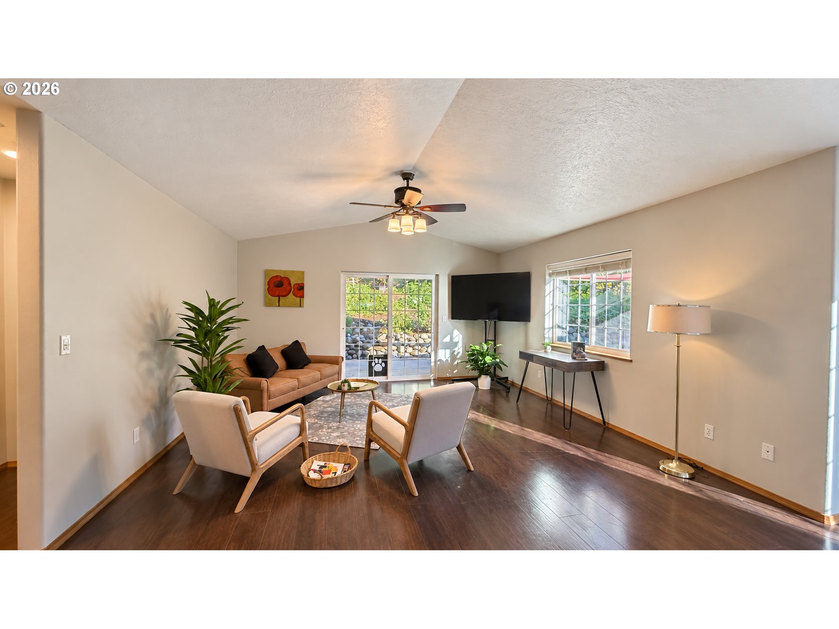 5814 Iowa Dr Property Photo 3
