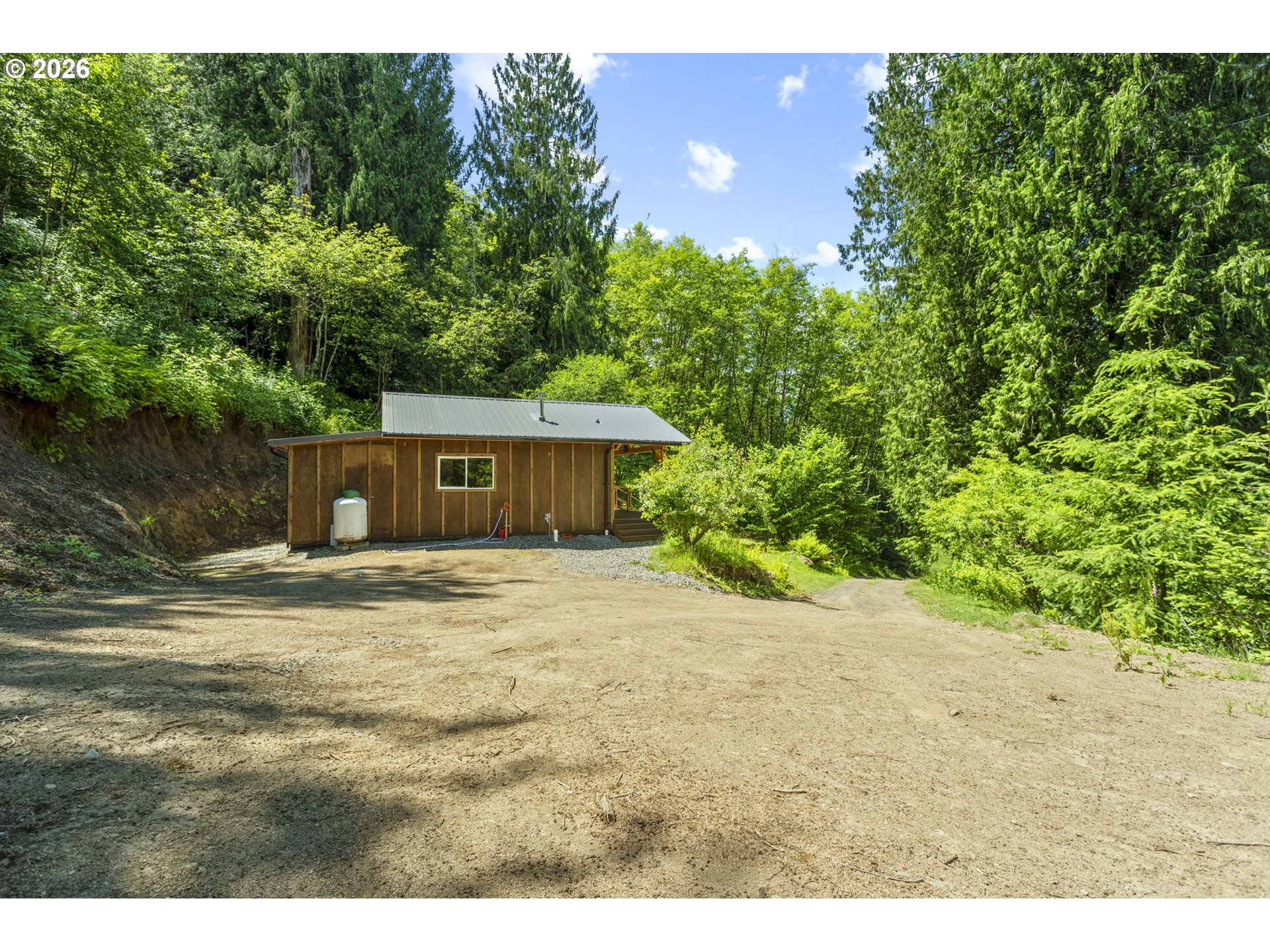 19005 Ne Buncombe Hollow Rd Property Photo 18