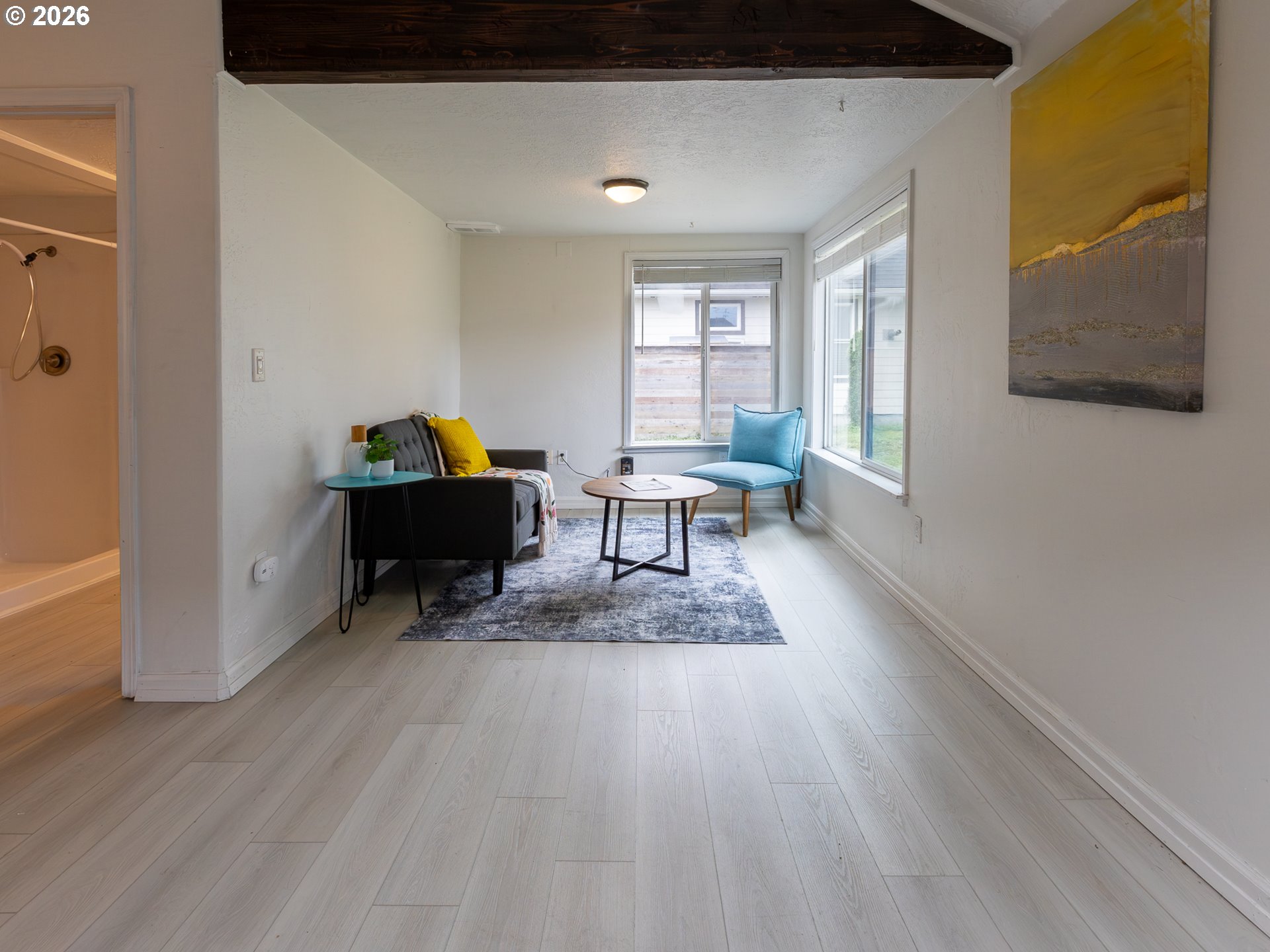 102 S Harbor St Property Photo 3