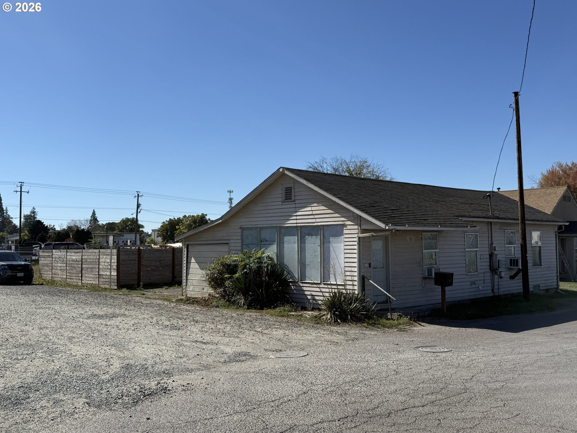 108 ROSS ST Property Photo 1