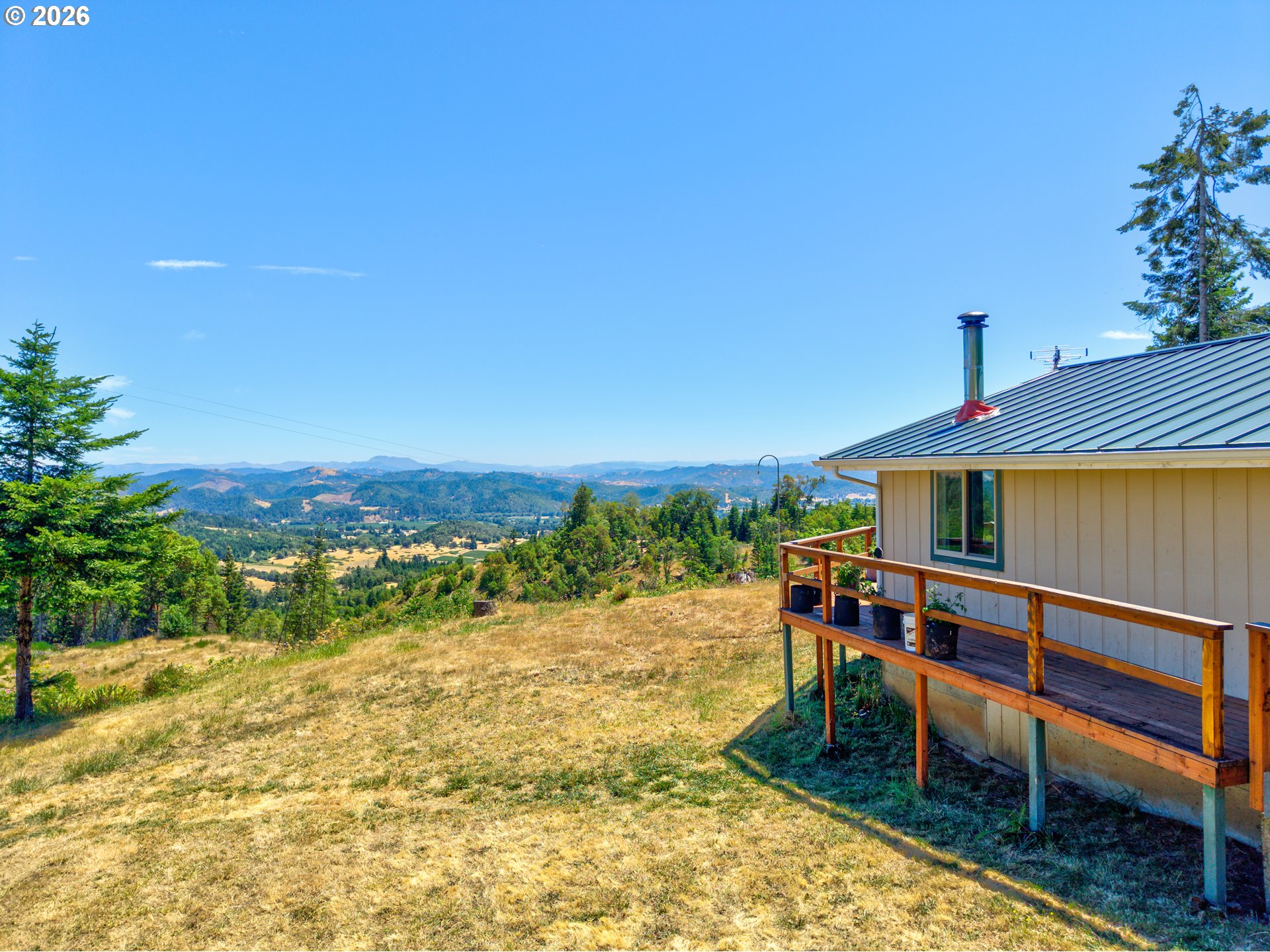 2260 Heydon Rd Property Photo 1