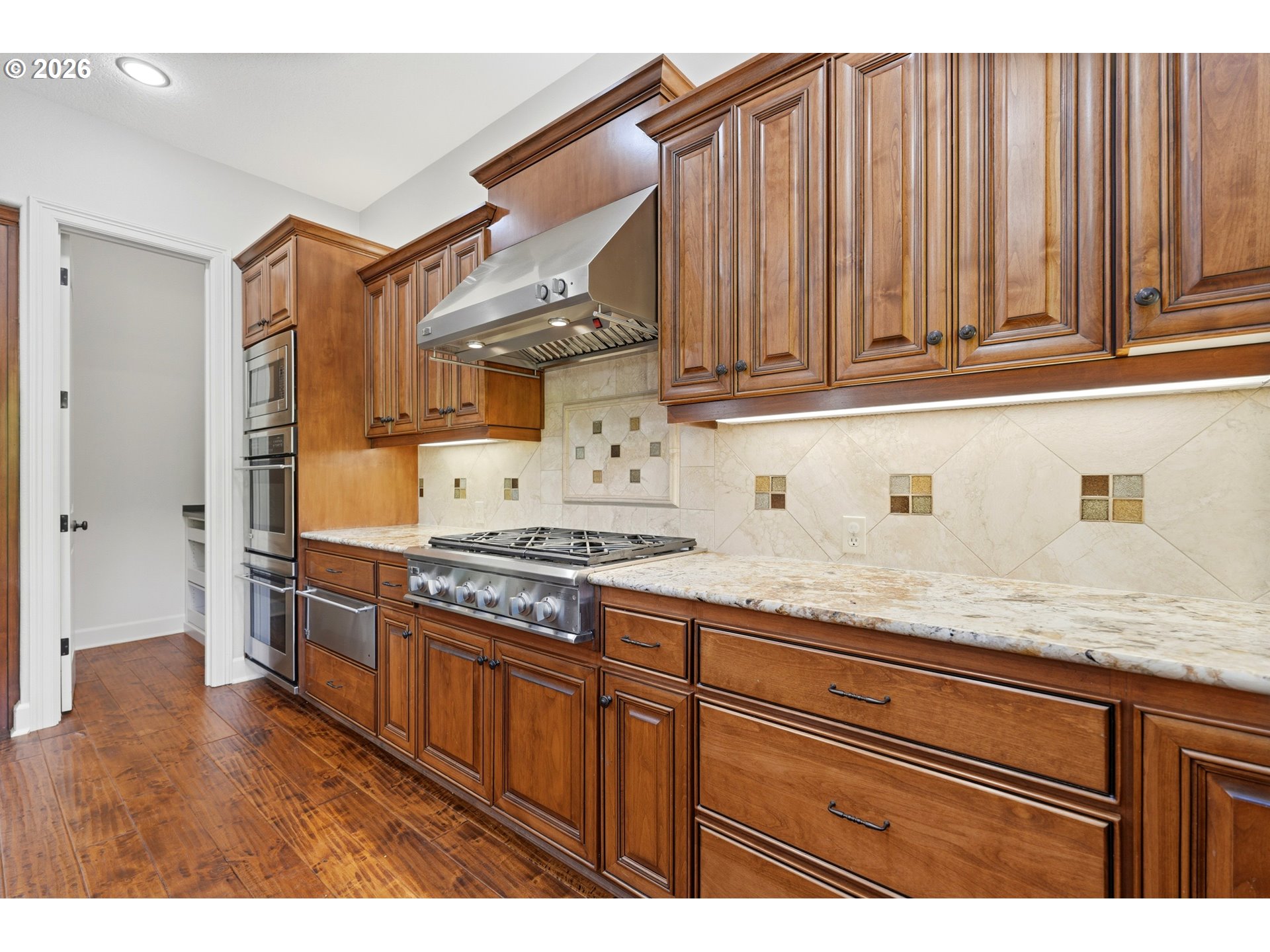 2787 Ridge Ln Property Photo 4
