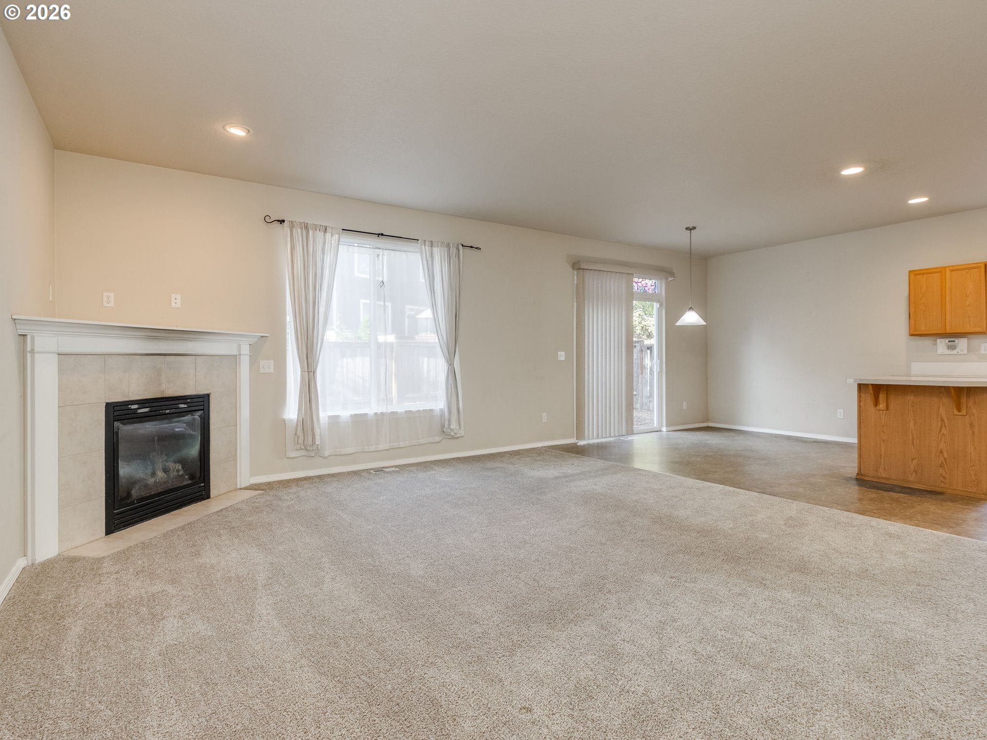 759 Se Camellia Ct Property Photo 5