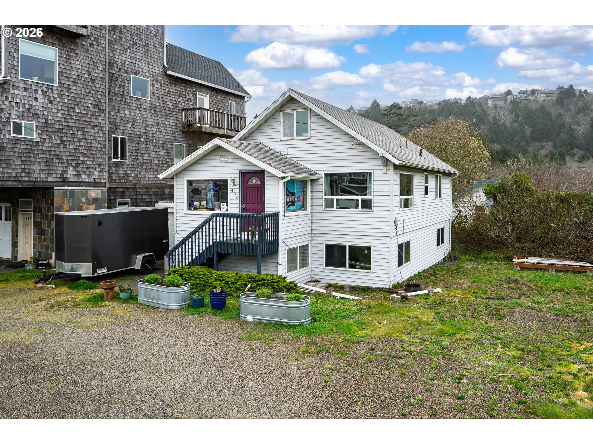 460 Highway 101 Property Photo 1