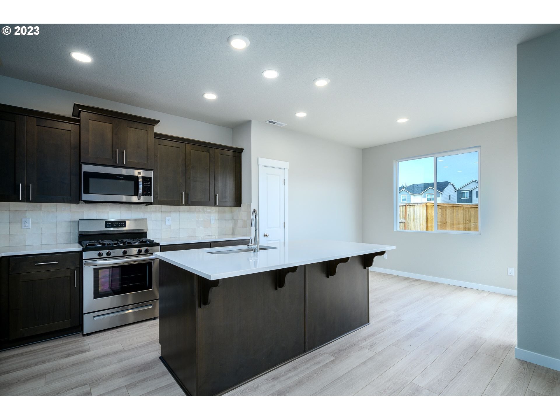 2773 S Ivy St 827 Property Photo 12