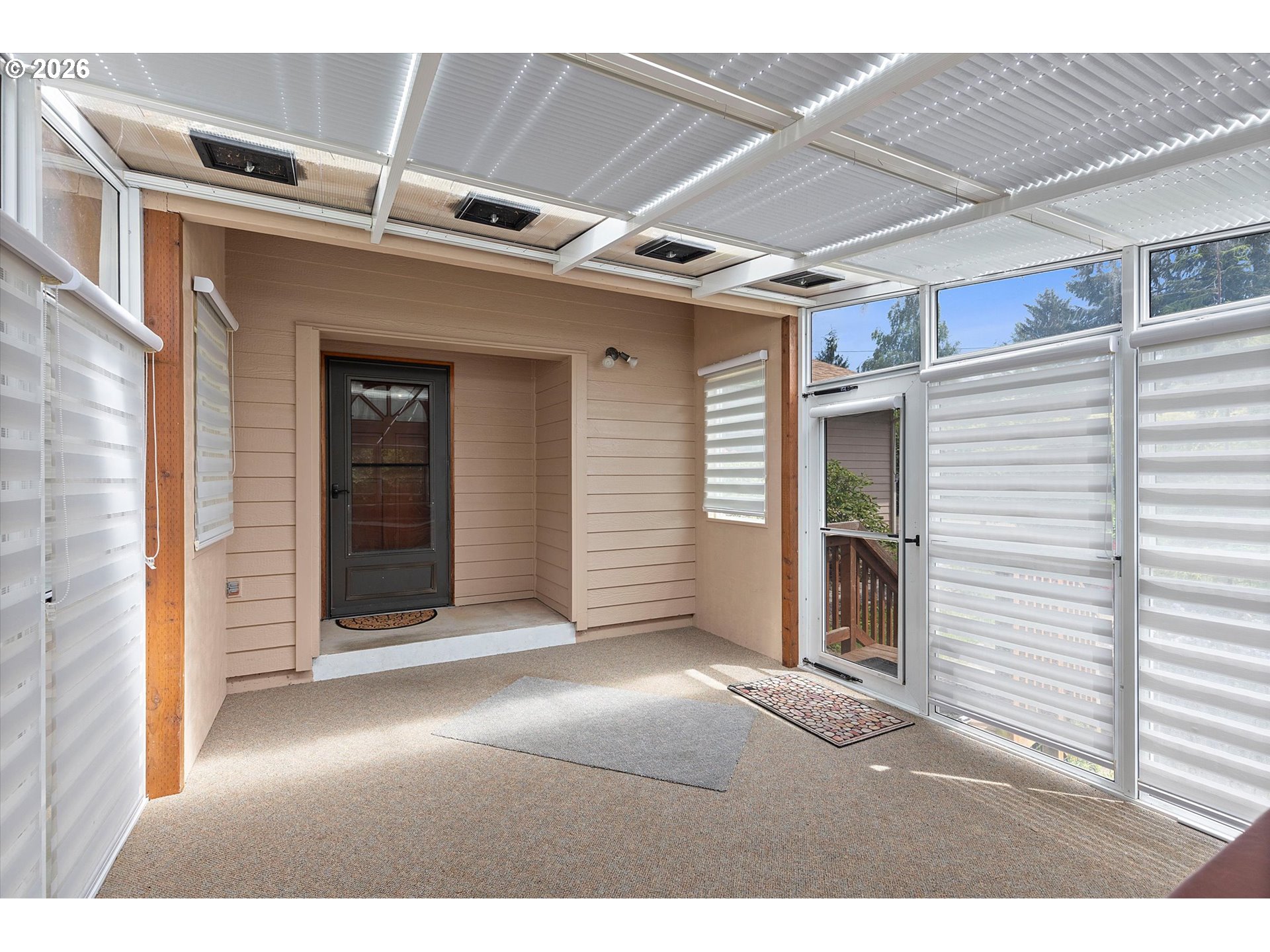 2180 Se Alsea Way Property Photo 6