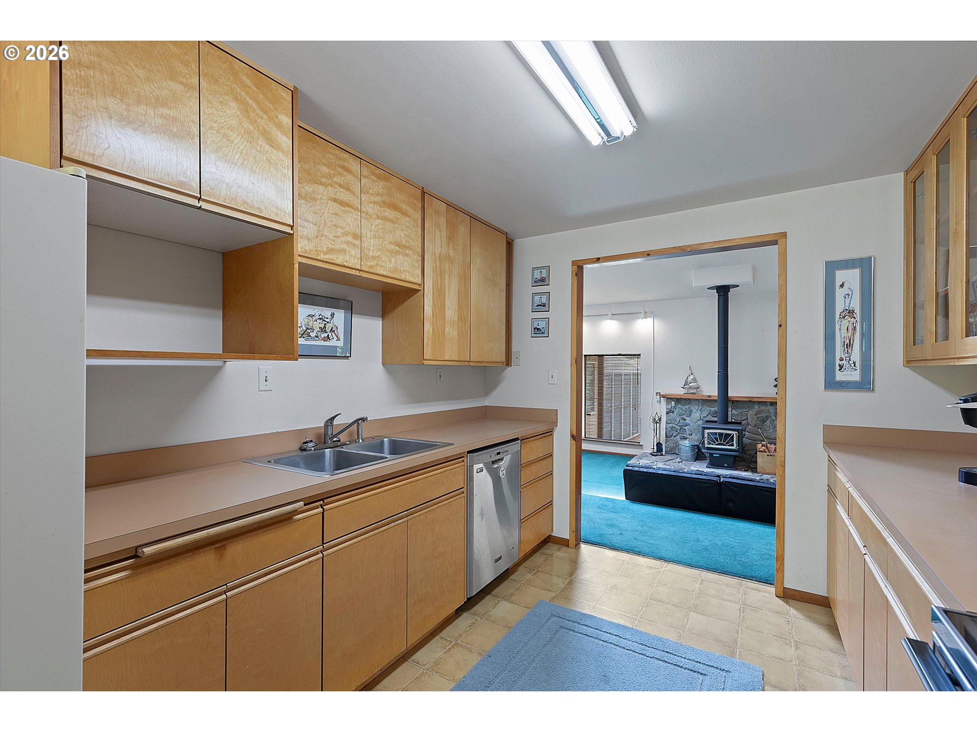 2180 Se Alsea Way Property Photo 14