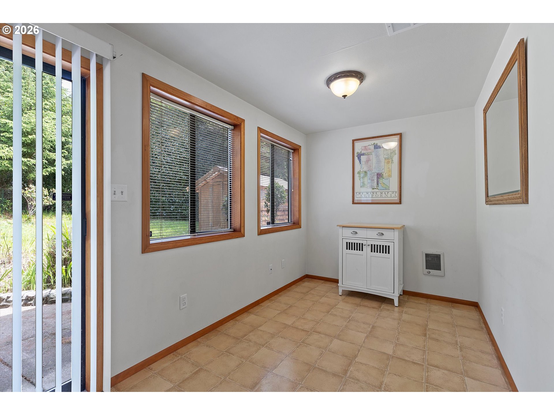 2180 Se Alsea Way Property Photo 15