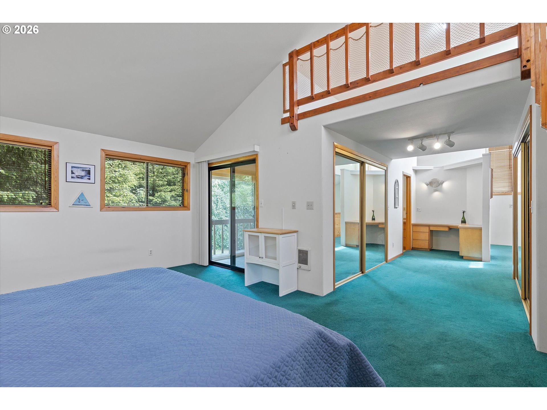 2180 Se Alsea Way Property Photo 28