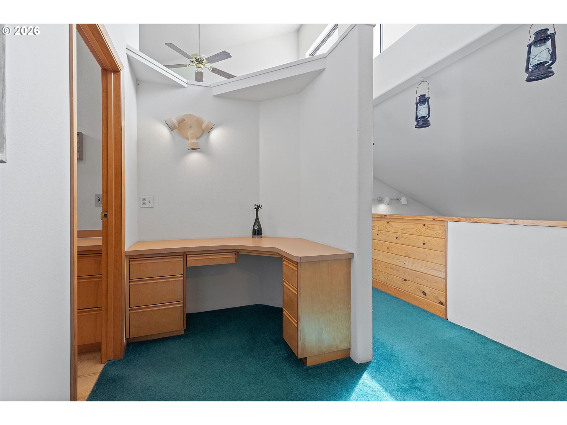 2180 Se Alsea Way Property Photo 33