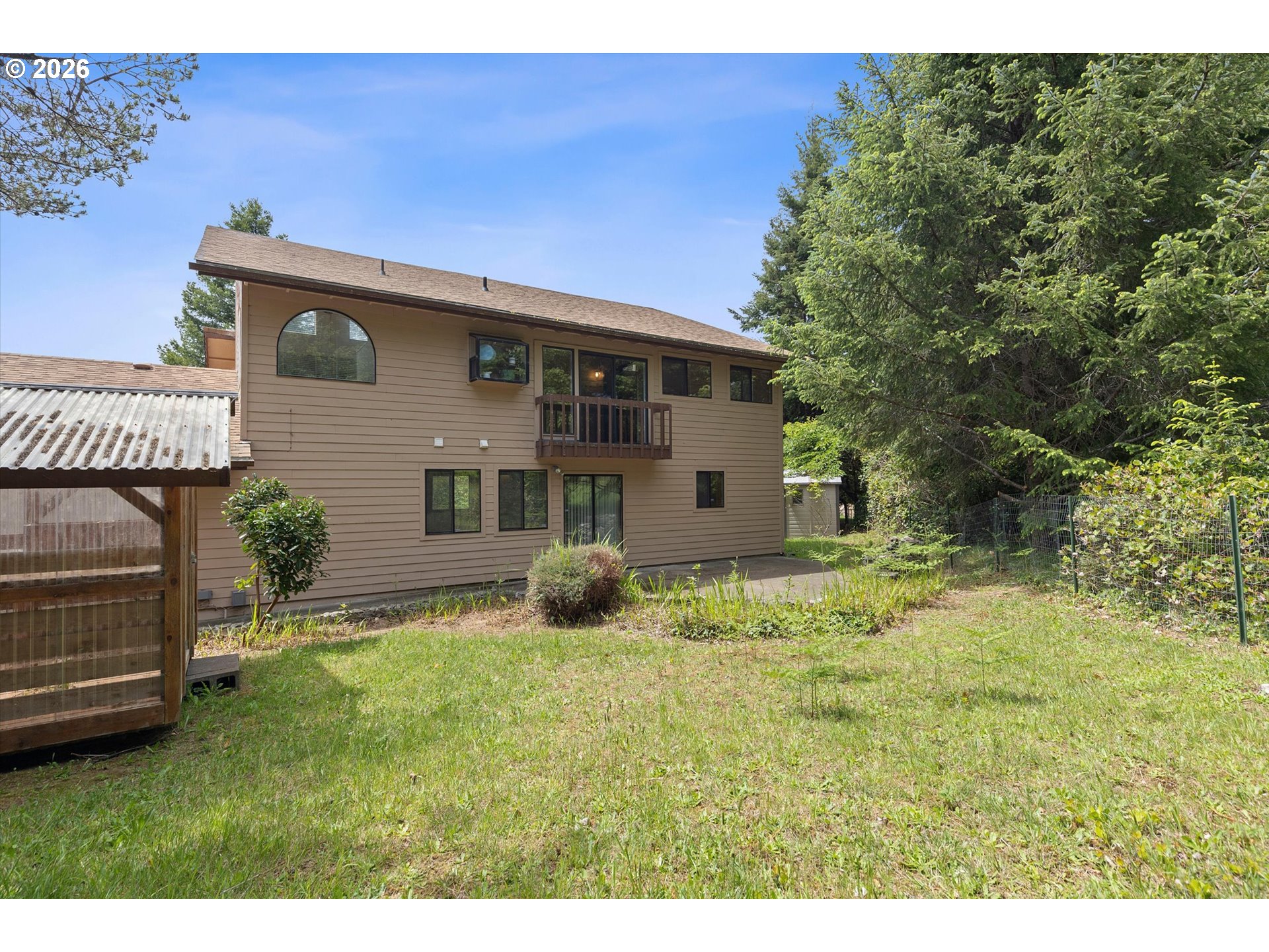 2180 Se Alsea Way Property Photo 37