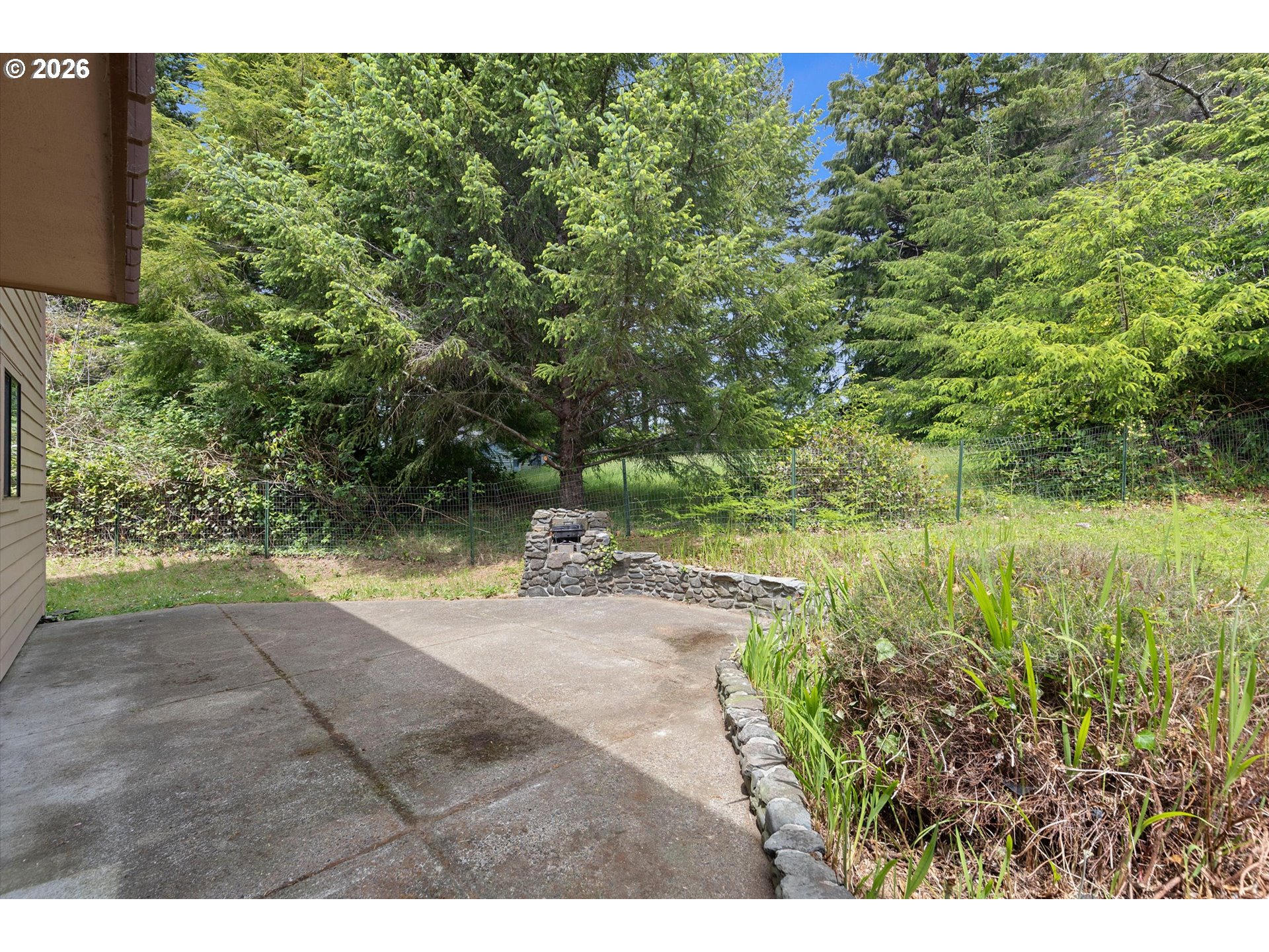 2180 Se Alsea Way Property Photo 39