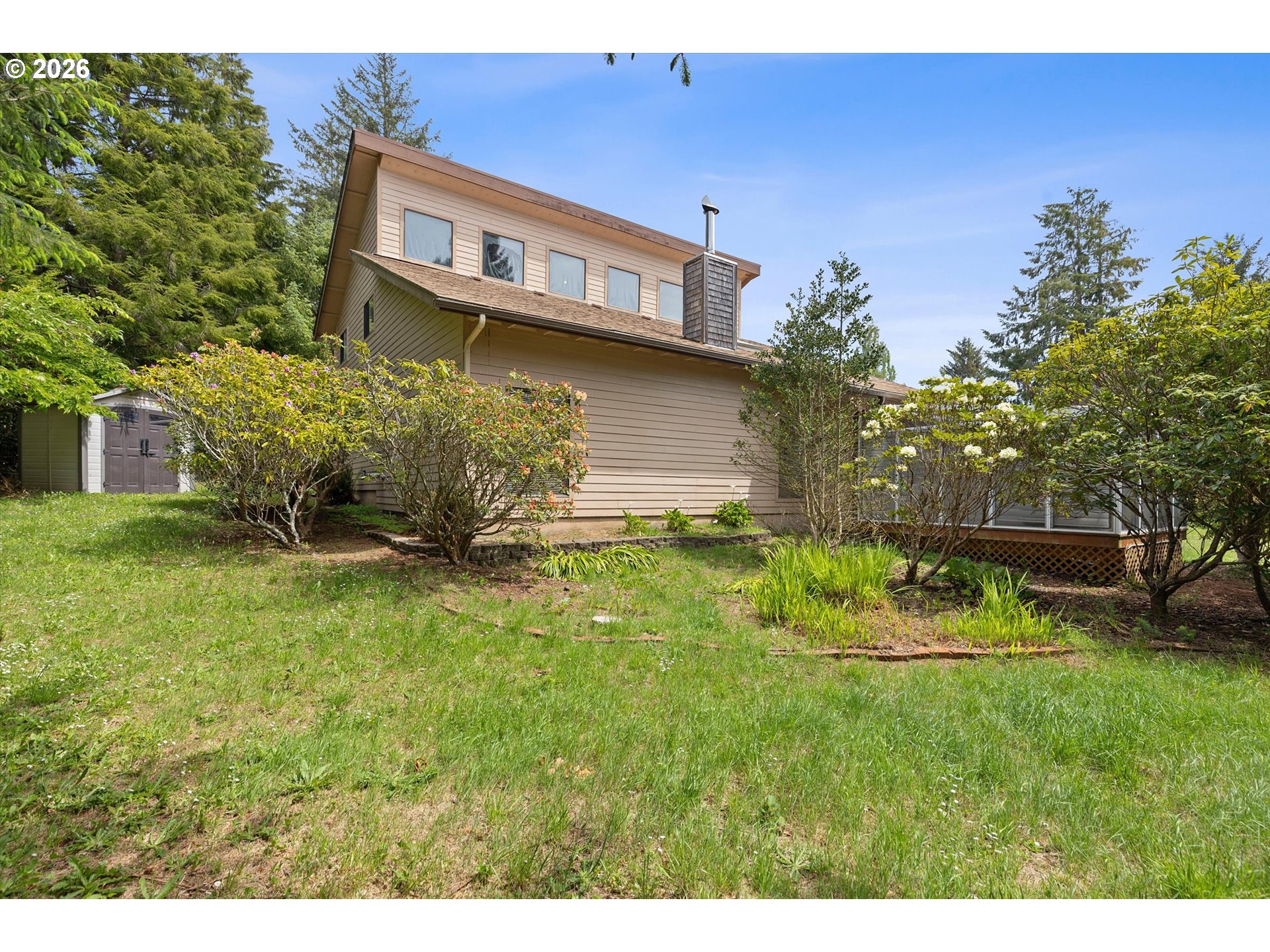 2180 Se Alsea Way Property Photo 44
