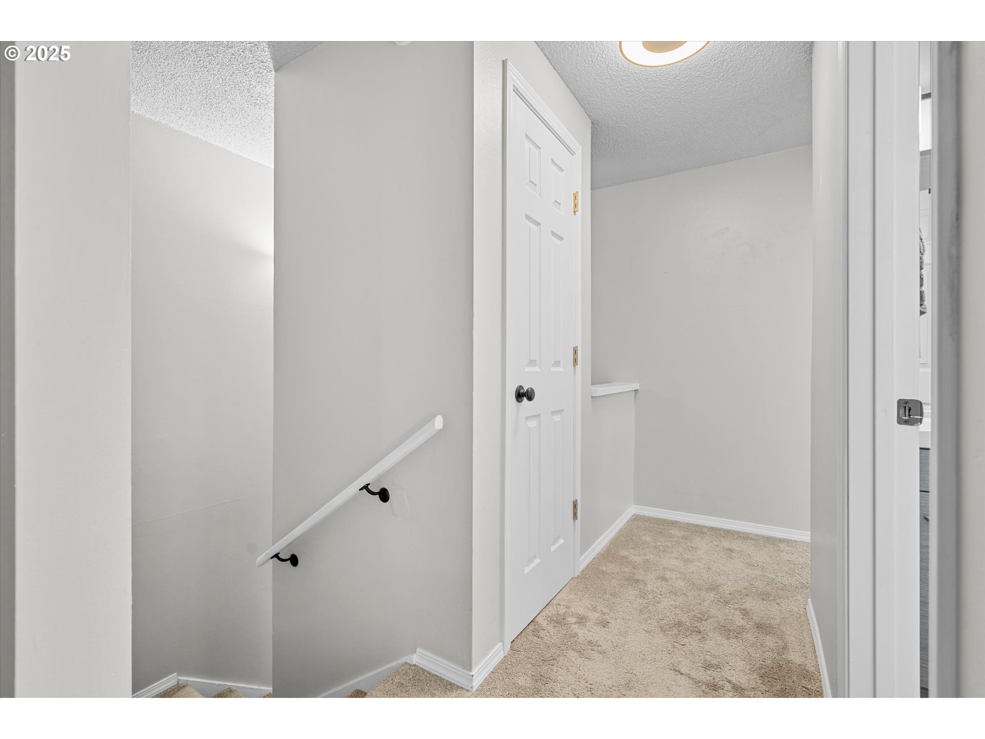 251 Ne Village Squire Ave 2 Property Photo 22