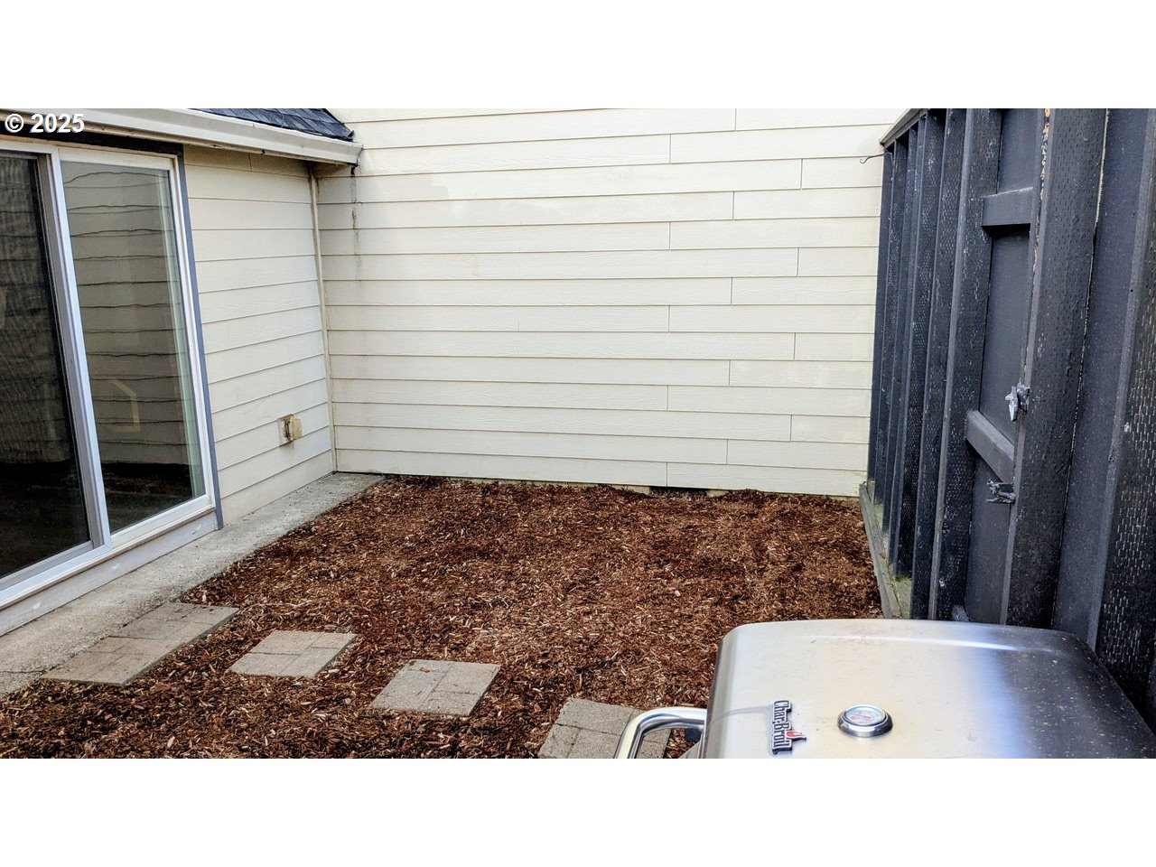 251 Ne Village Squire Ave 2 Property Photo 31