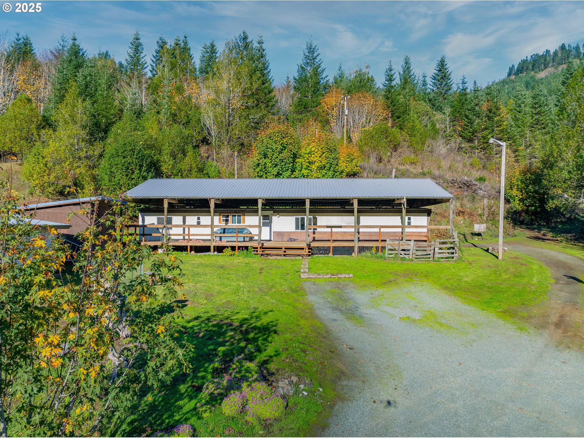15779 Highway 42 Property Photo 1