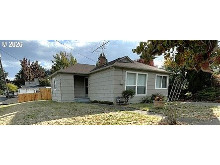 8636 Ne Holladay St Property Photo 1