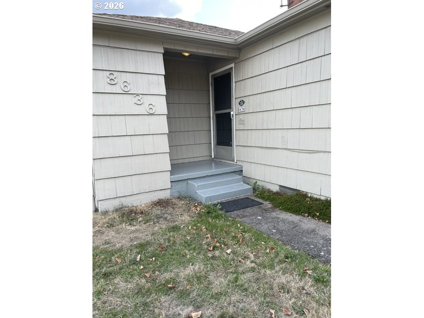 8636 Ne Holladay St Property Photo 2