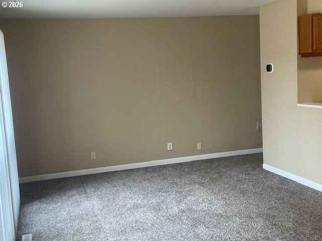 8636 Ne Holladay St Property Photo 5