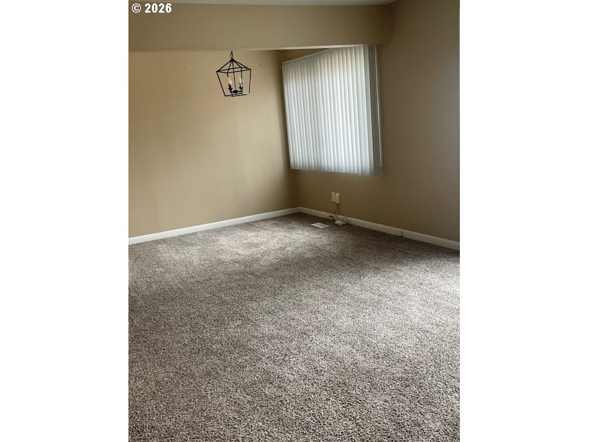 8636 Ne Holladay St Property Photo 7