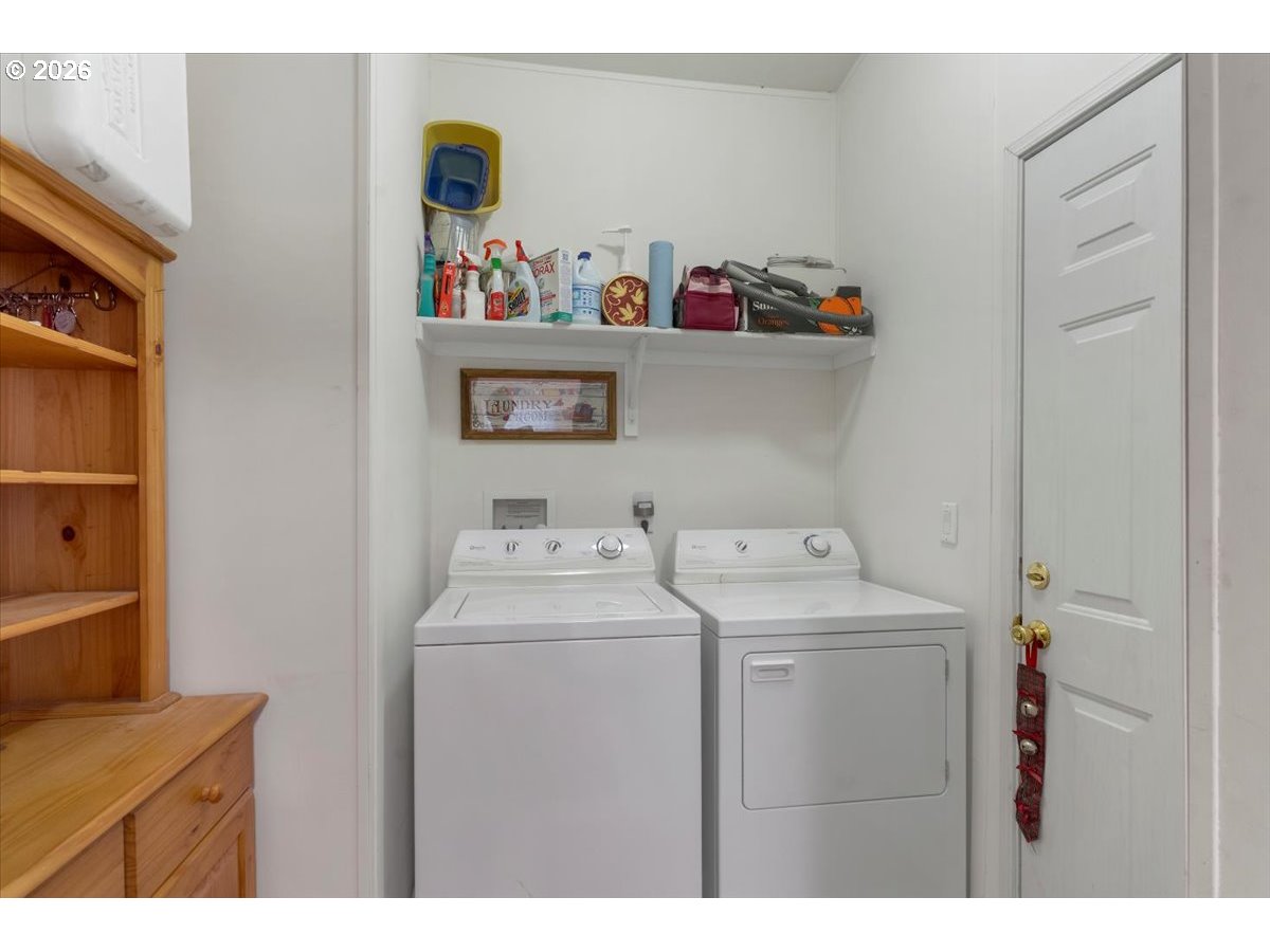 141 S 17th St 19 Property Photo 19