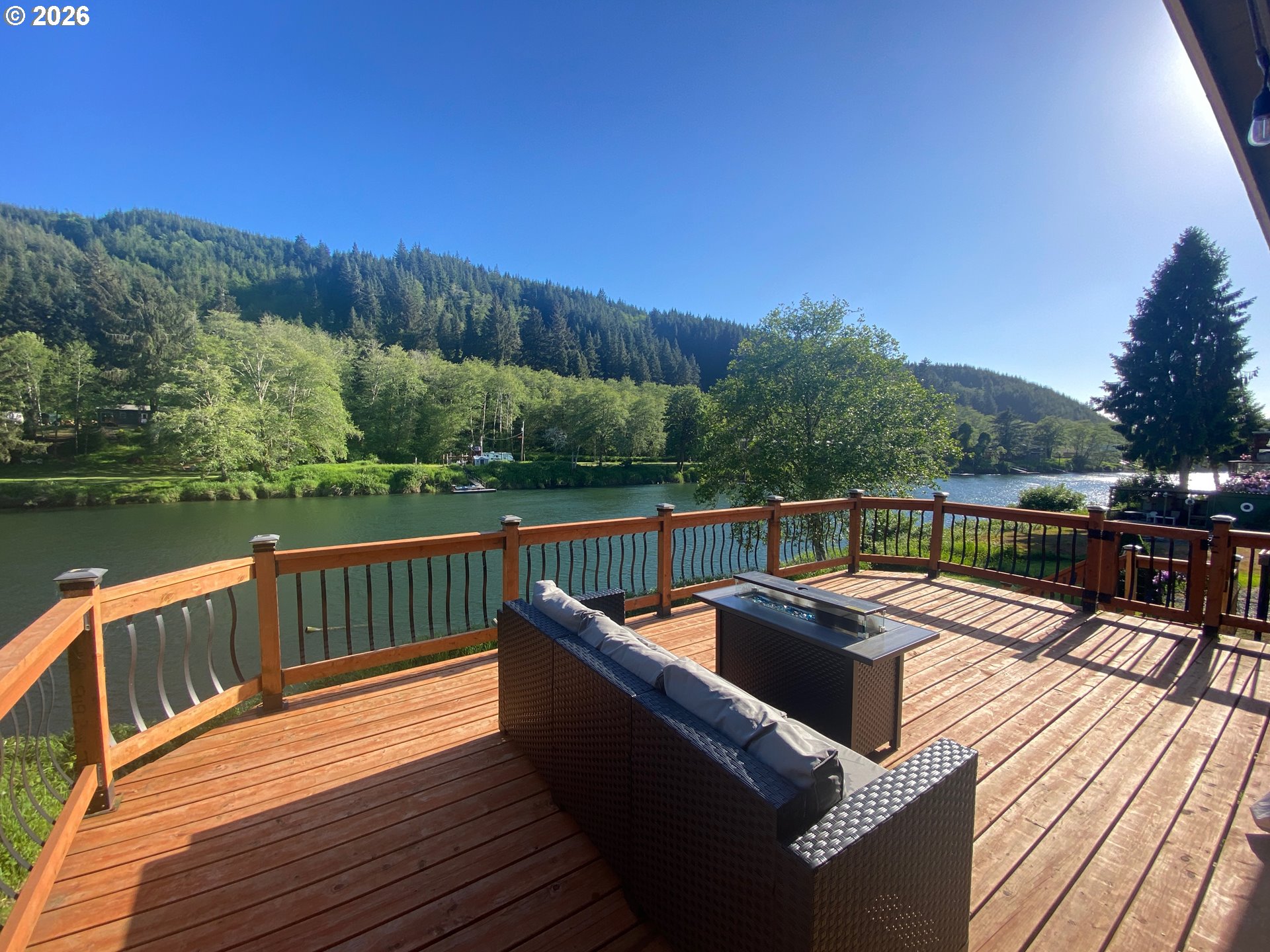 5944 S River Loop Property Photo 7