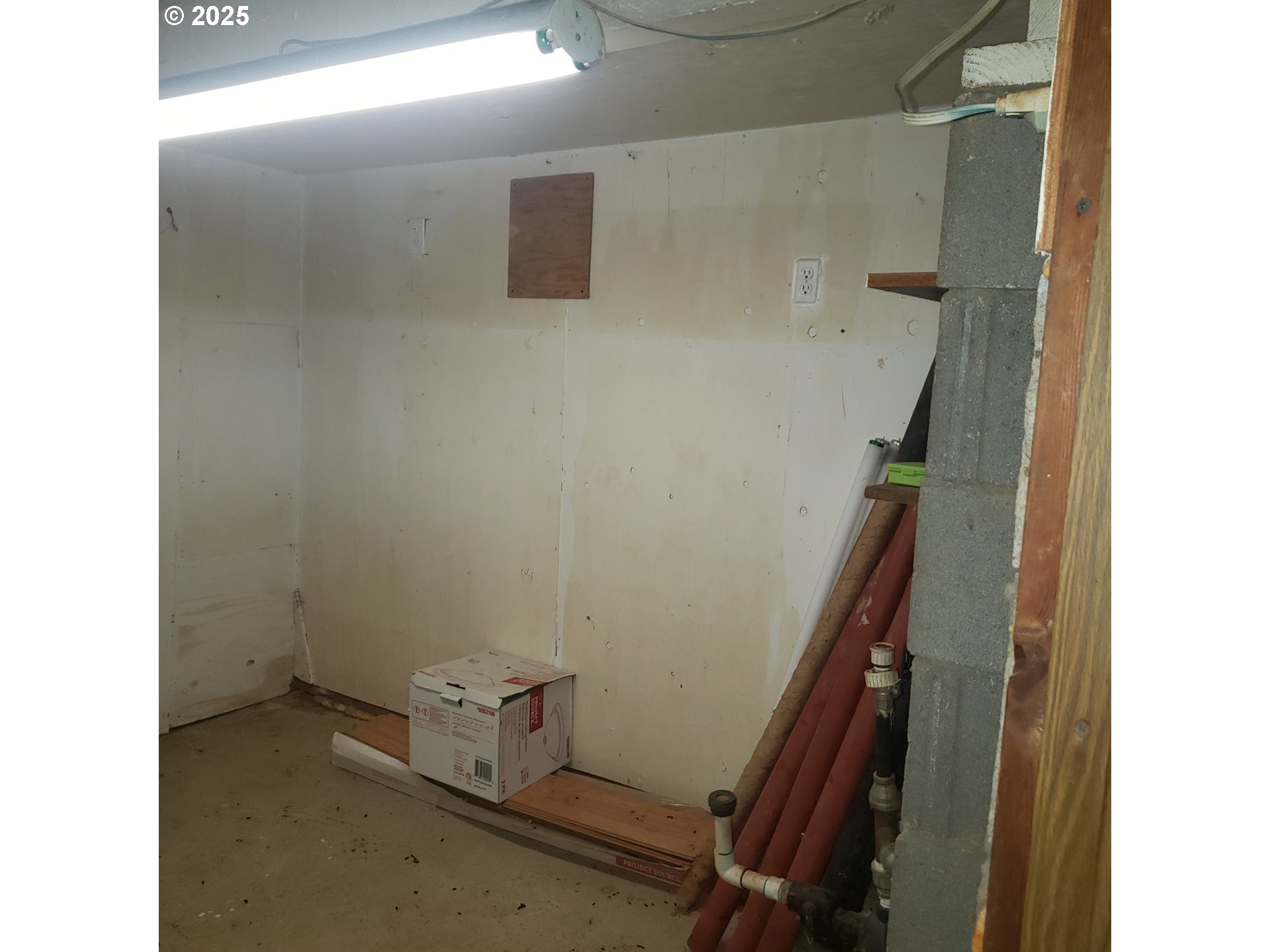 9247 Highway 126 Property Photo 40