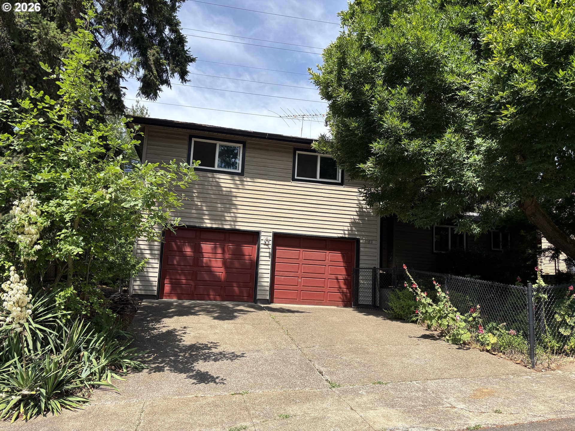 1169 29th Pl Nw Property Photo 2